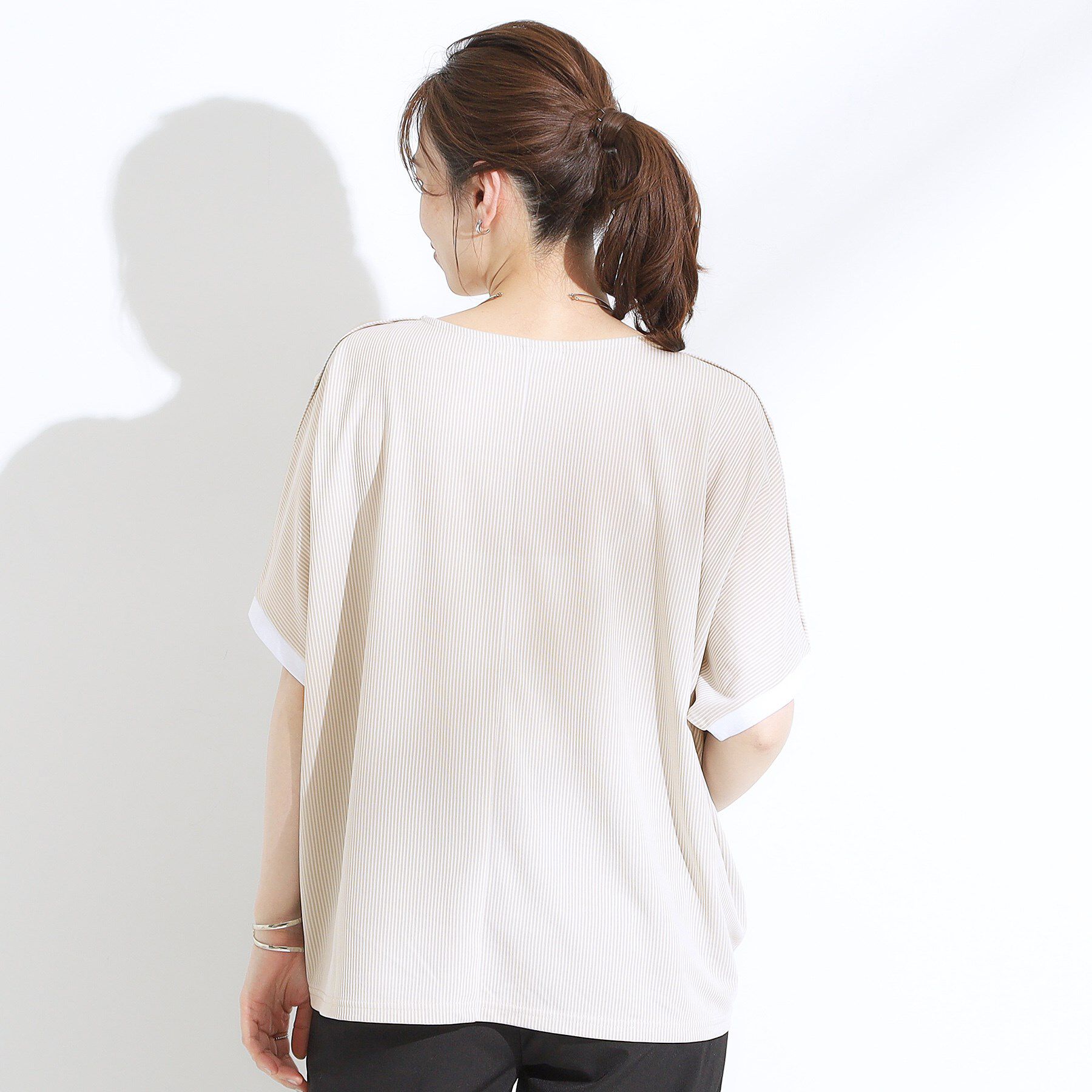 SHOO･LA･RUE「【ひんやり/UV】高気温でも快適に インせず決まるドルマントップス」|Tシャツ・カットソー|