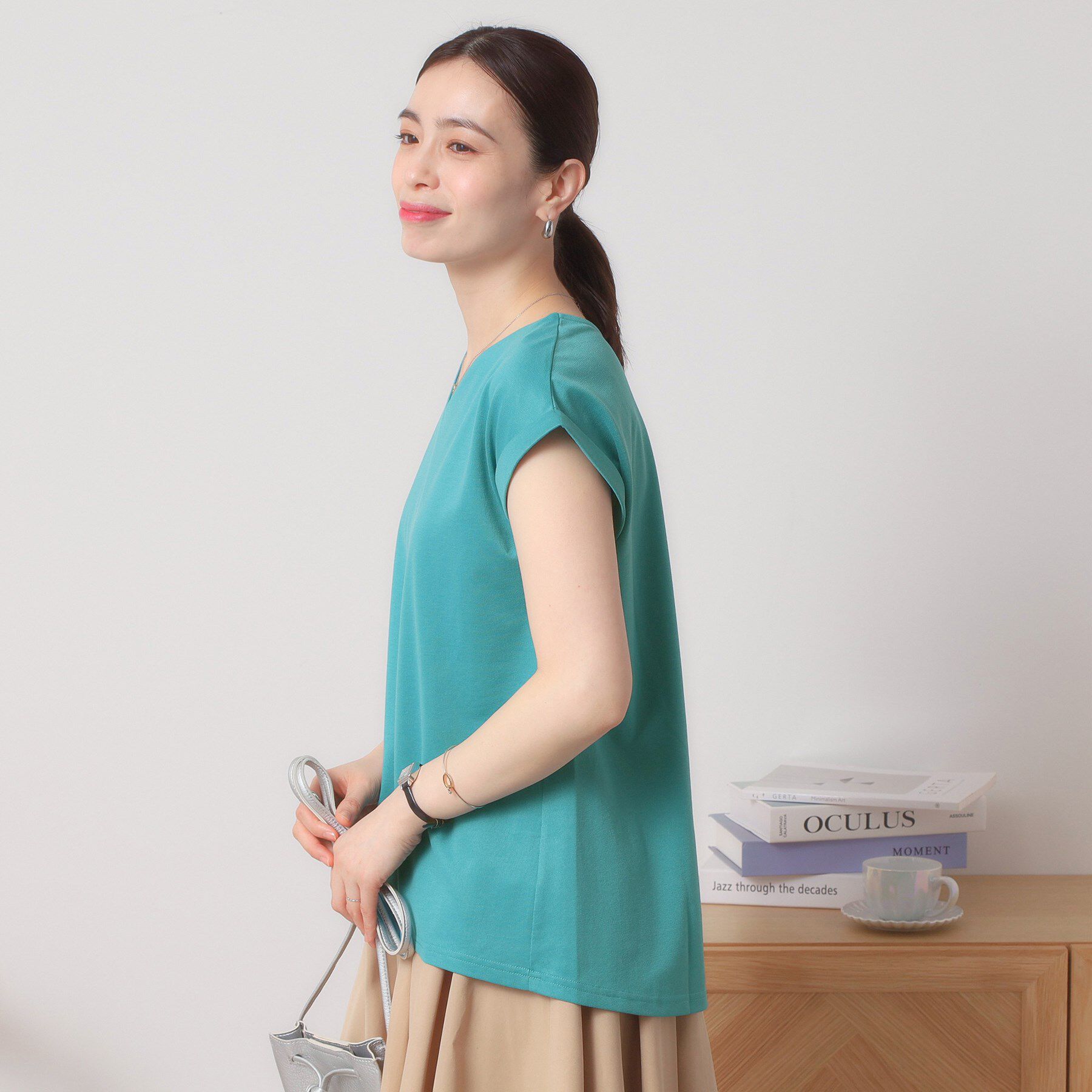 ITS&rsquo;DEMO「【吸水速乾／洗濯機OK／洗濯後しわになりにくい】カットミラノVネックプルオーバー」|Tシャツ・カットソー|