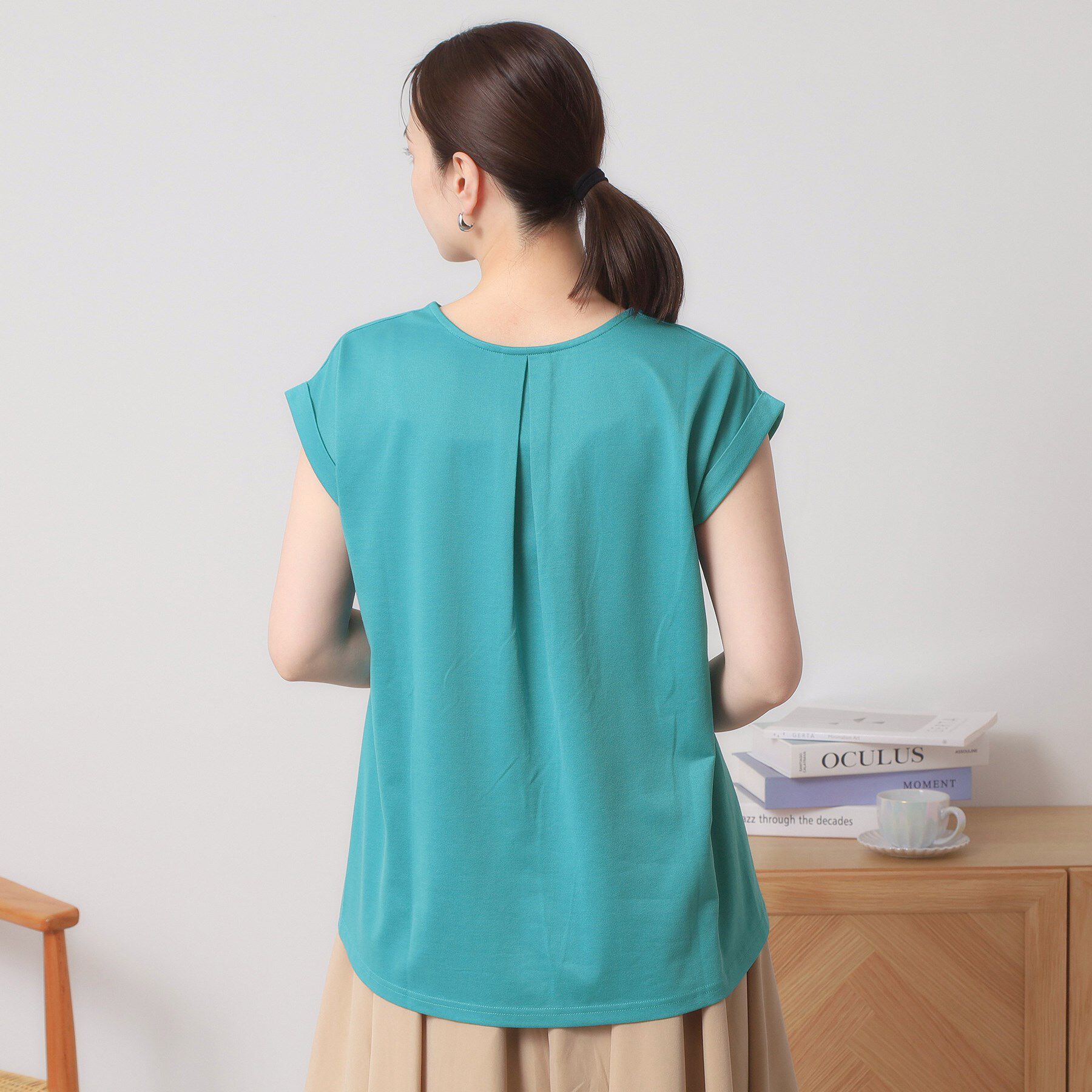 ITS&rsquo;DEMO「【吸水速乾／洗濯機OK／洗濯後しわになりにくい】カットミラノVネックプルオーバー」|Tシャツ・カットソー|