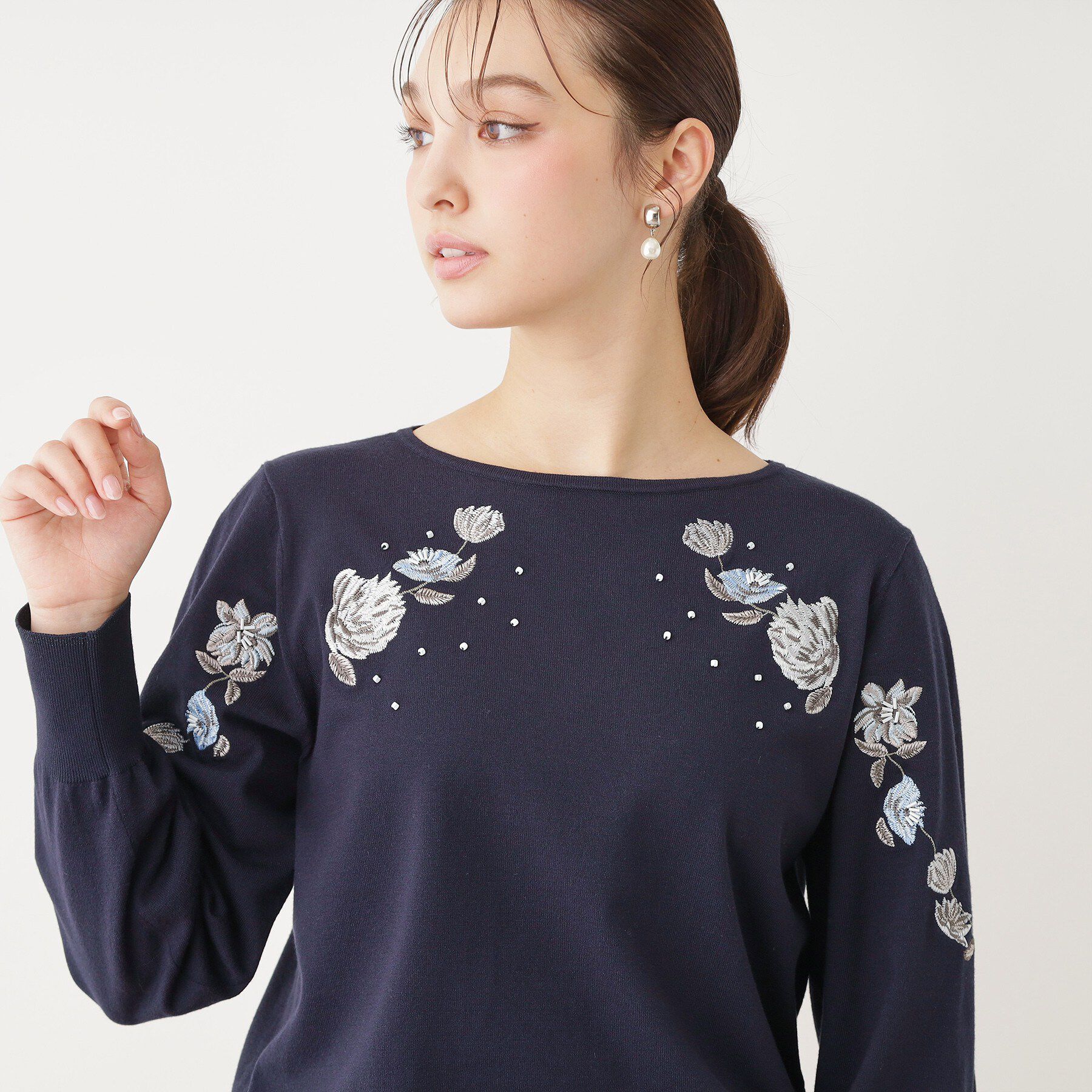 SunaUna「【SS～Lサイズ展開／フラワー刺繍】クラフトプルオーバー」|ニット・セーター|