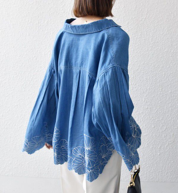 SHIPS any「SHIPS any:〈手洗い可能〉シアー デニム フラワー エンブロ タック シャツ」|シャツ・ブラウス|