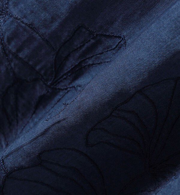 SHIPS any「SHIPS any:〈手洗い可能〉シアー デニム フラワー エンブロ タック シャツ」|シャツ・ブラウス|