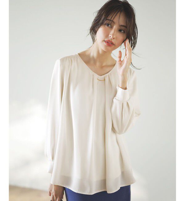 any SiS「【WEB限定】エニポカシリーズVネック ブラウス」|シャツ・ブラウス|アイボリー