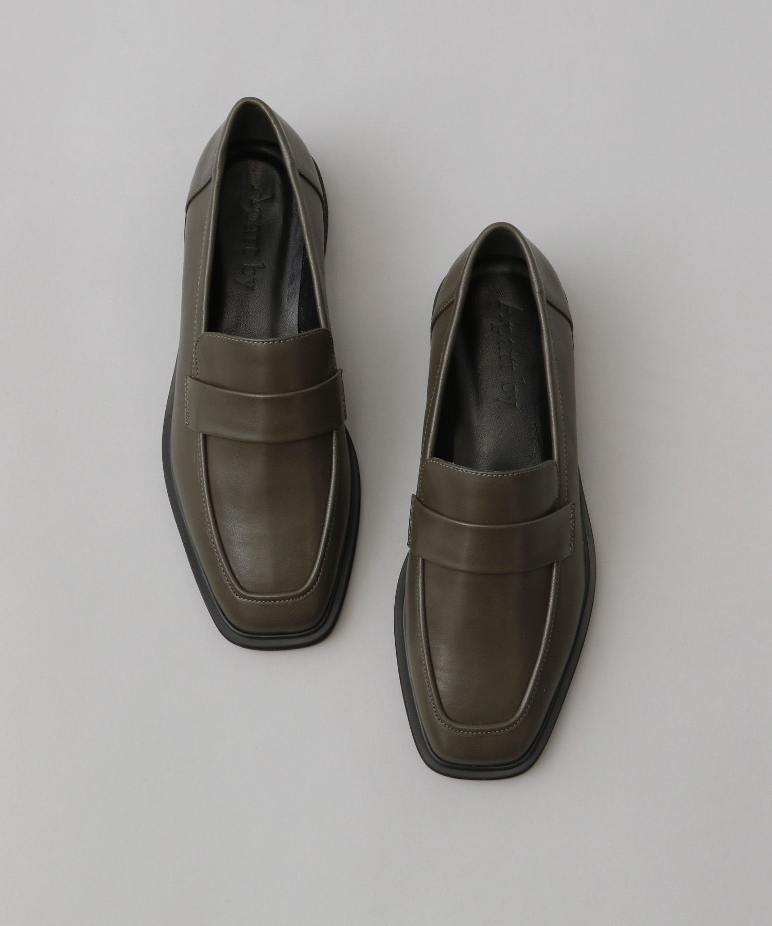 A part by 「【新色追加】スクエアローファー」|ローファー|カーキ