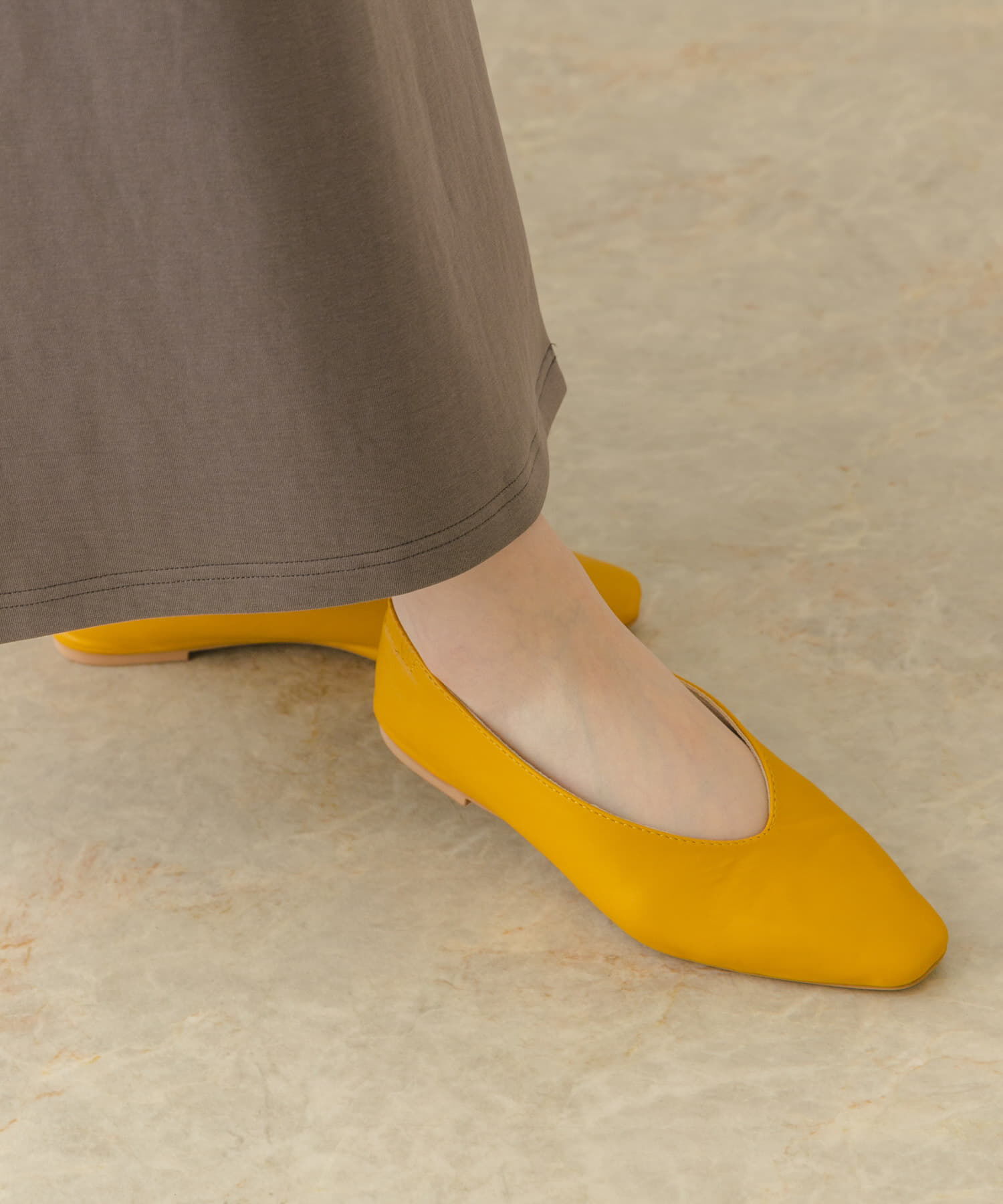 RODE SKO「やわらかVカットフラットシューズ」|バレエシューズ|