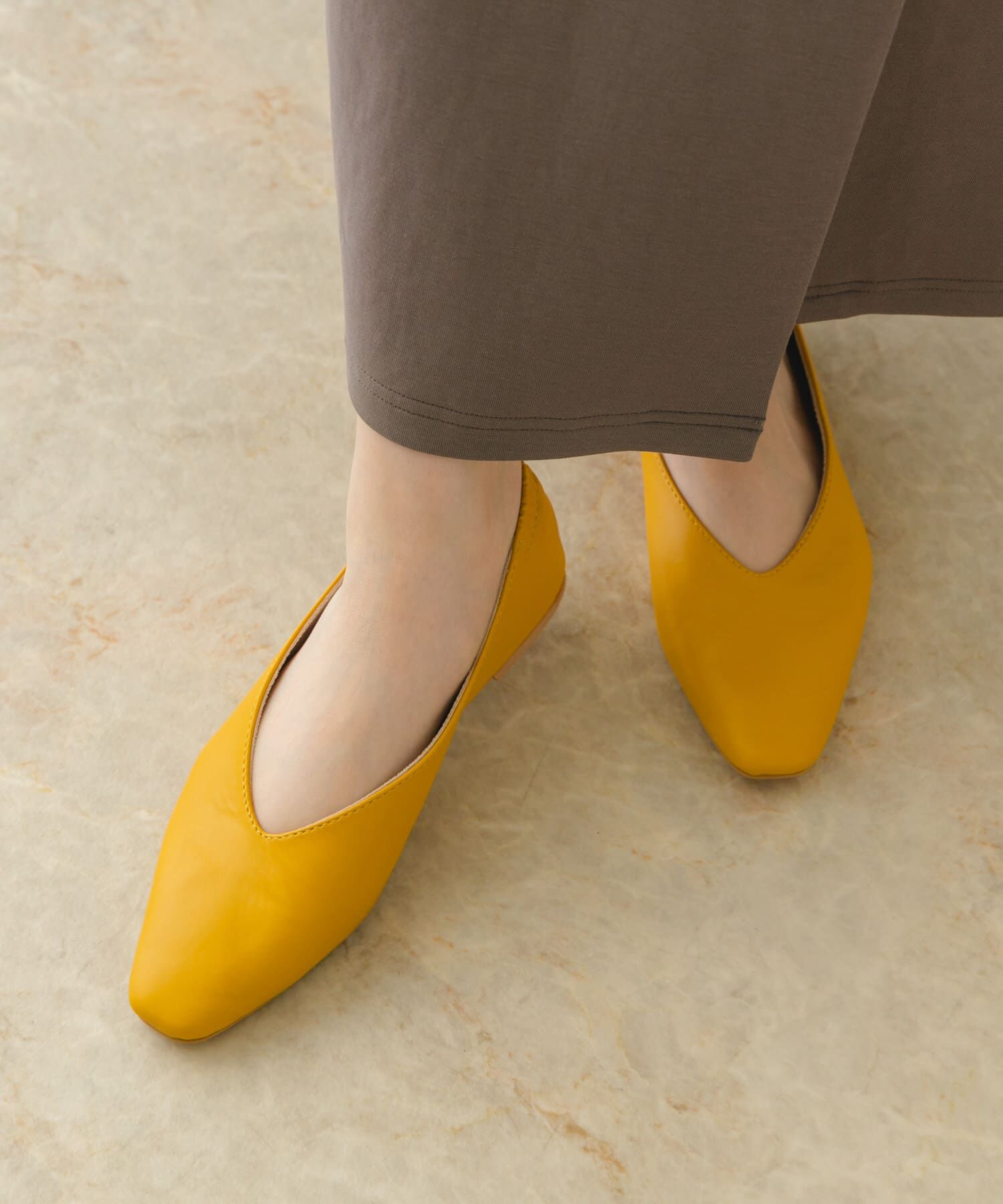 RODE SKO「やわらかVカットフラットシューズ」|バレエシューズ|