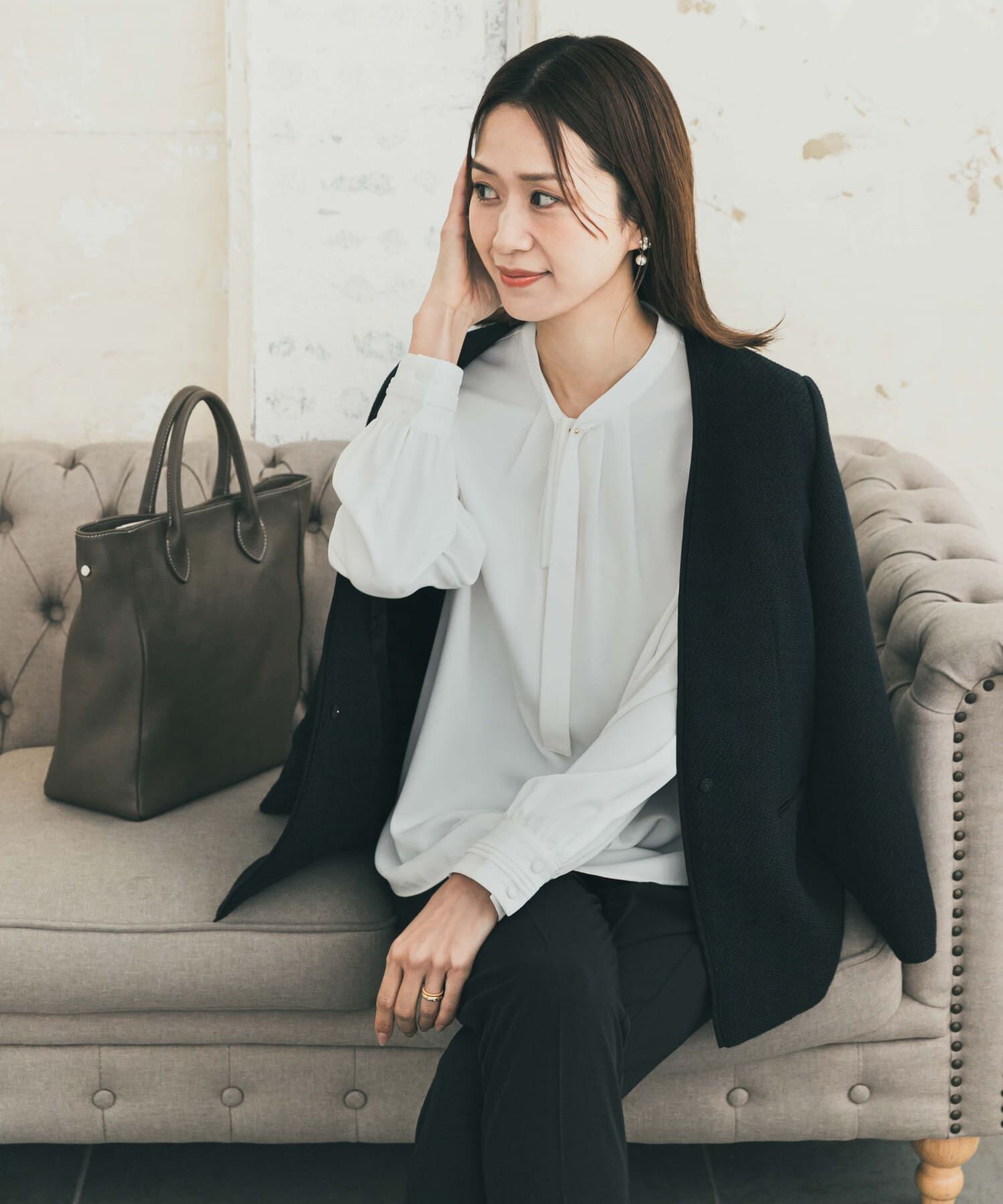 URBAN RESEARCH DOORS「リボンポイントタックブラウス」|シャツ・ブラウス|