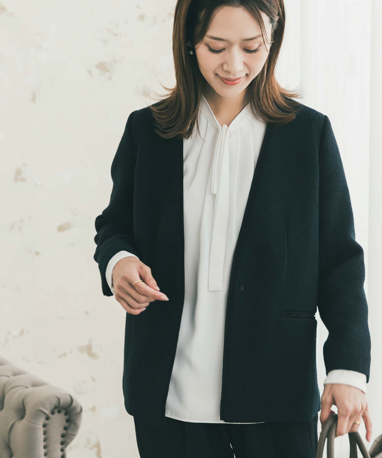 URBAN RESEARCH DOORS「リボンポイントタックブラウス」|シャツ・ブラウス|