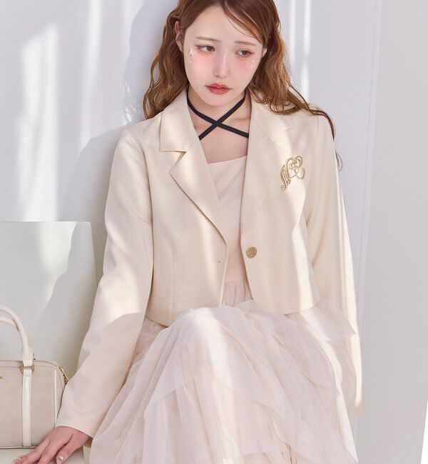  「ブローチ付きショートテーラージャケット/WEB限定リバイバル」|テーラードジャケット|