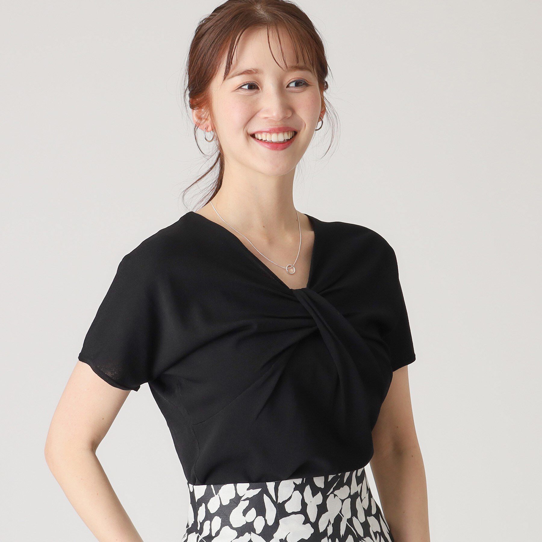 COUP DE CHANCE「【洗える】捻りデザインのニットトップス」|ニット・セーター|ブラック(019)