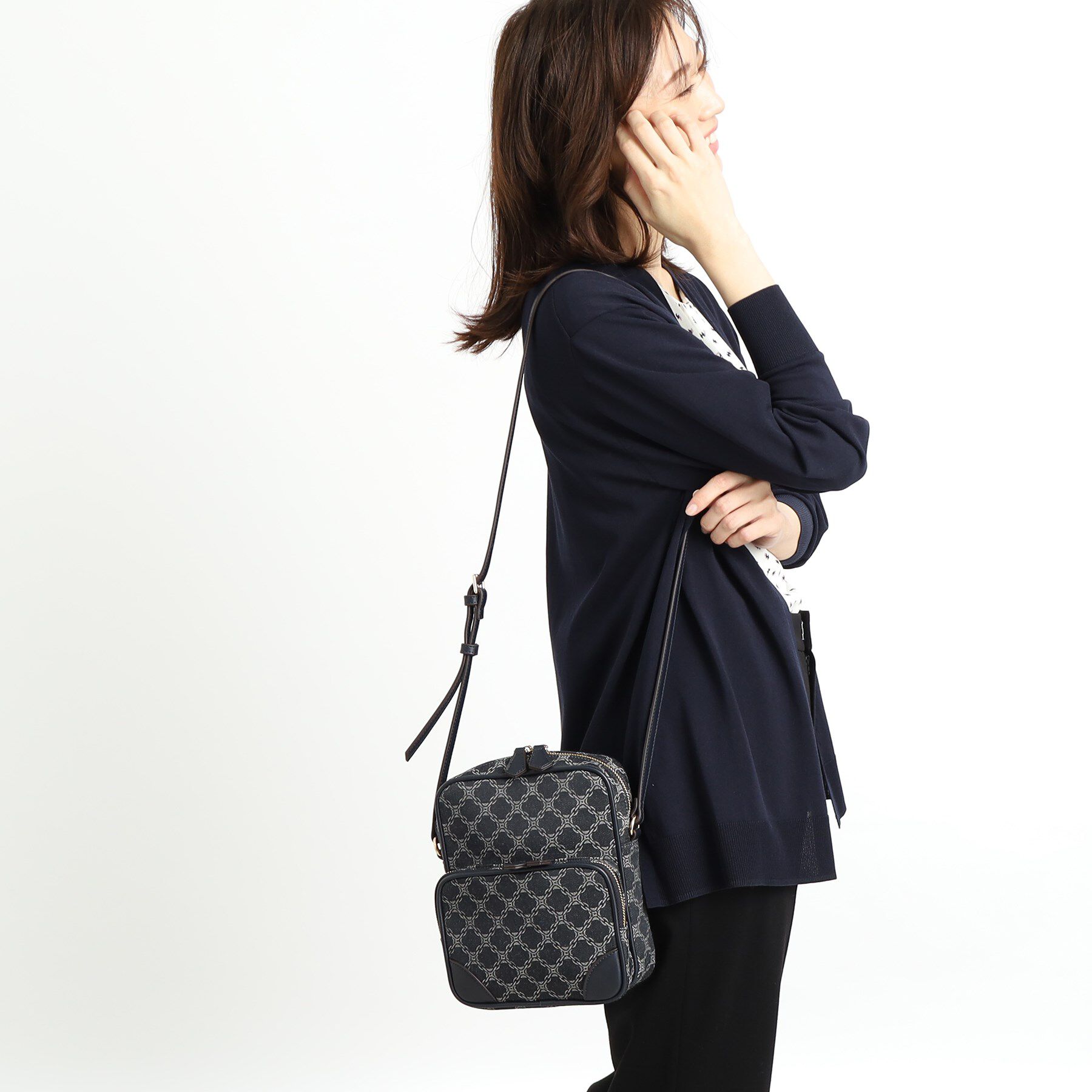 Reflect「【夏SALE／長財布も入る！】ジャカードショルダーバッグ」|ショルダー・メッセンジャー|