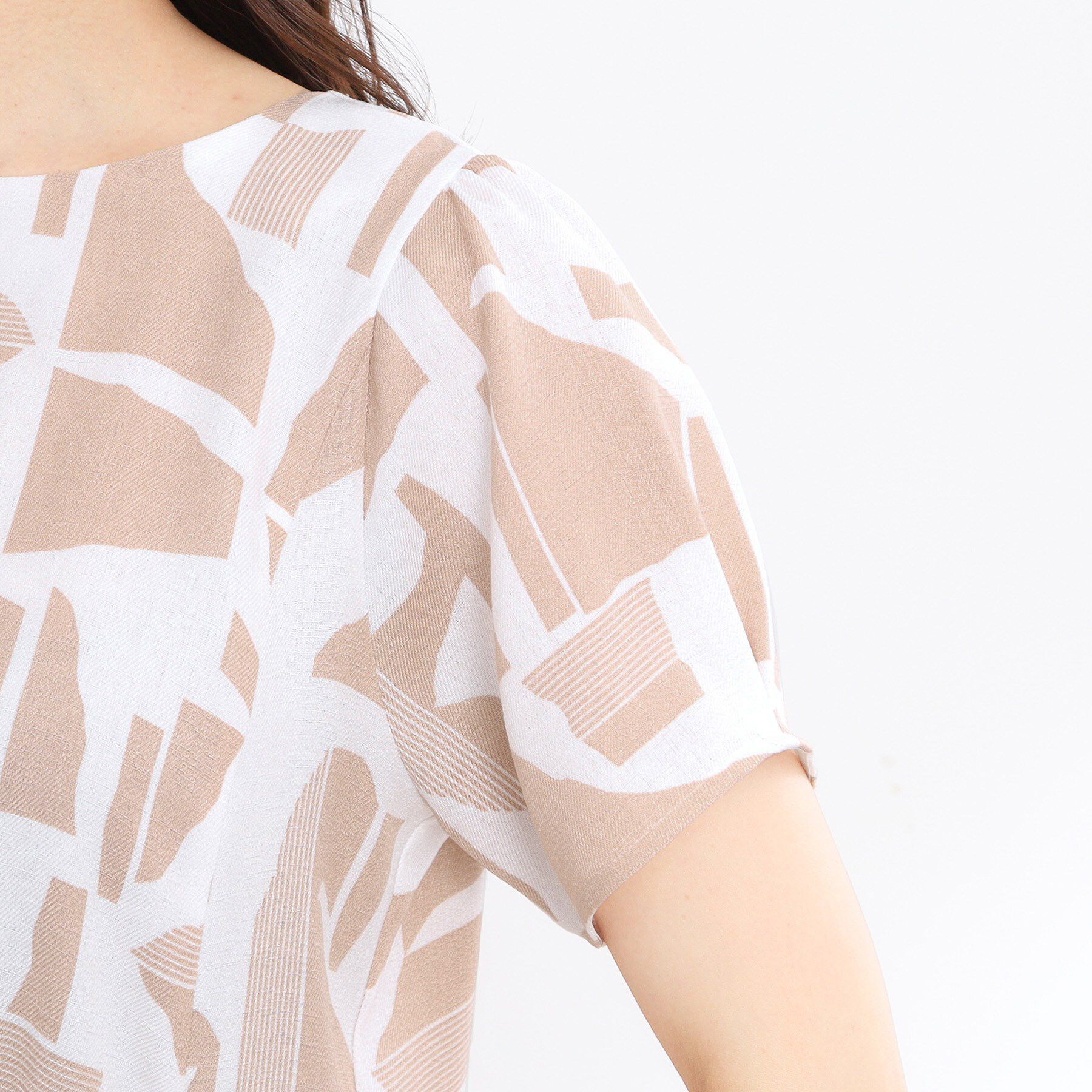 Reflect「【WEB先行カラーあり／マシンウォッシュ可】幾何モチーフプリントワンピース」|ワンピース|