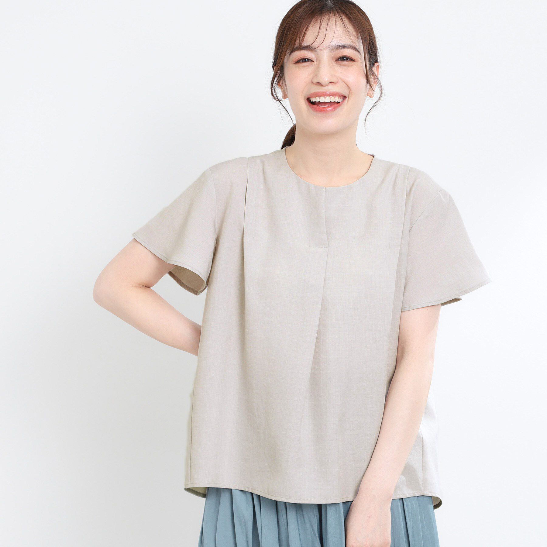 Reflect「ドライタッチスキッパーネックブラウス」|シャツ・ブラウス|ライトグレー(011