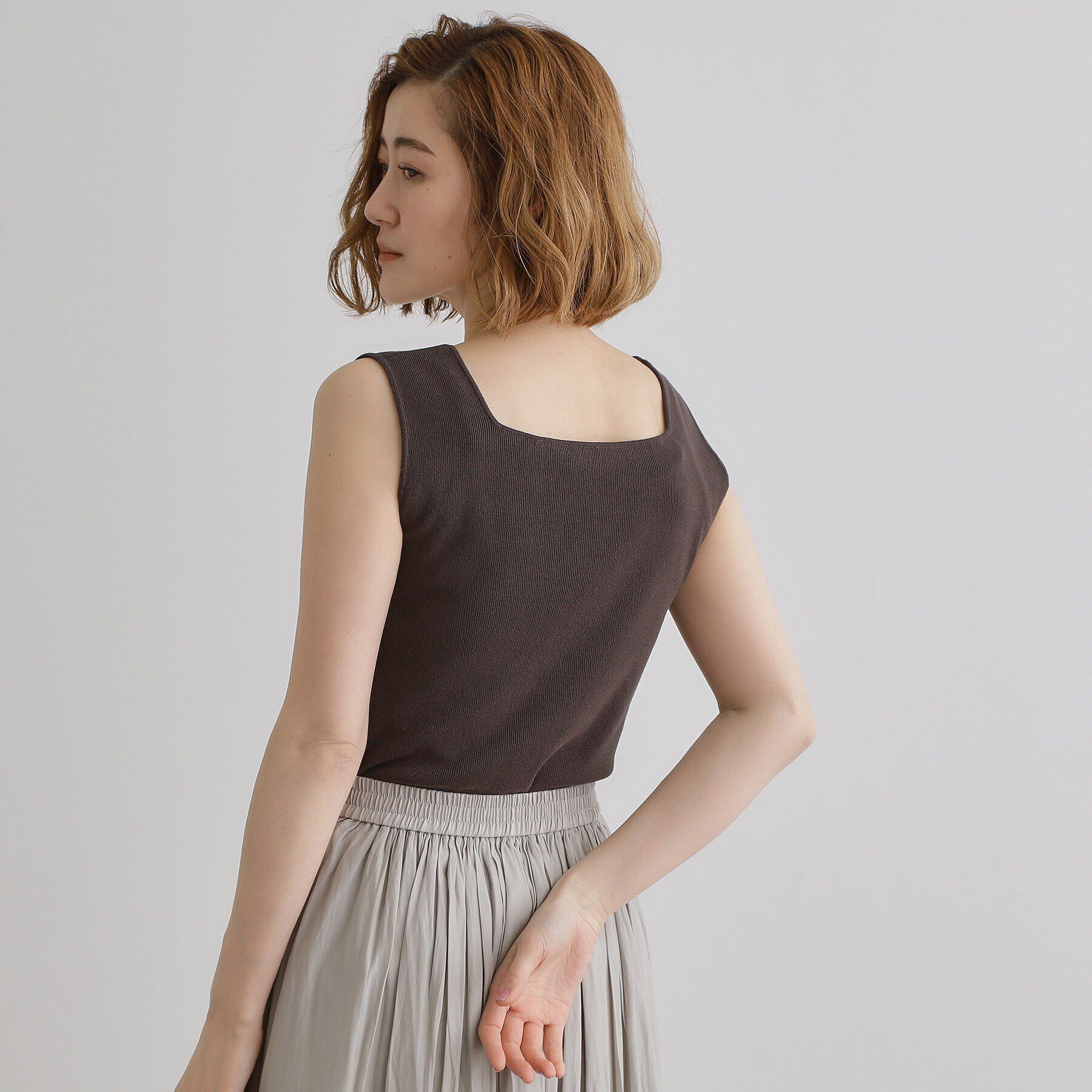 grove「【ラフにもキレイにも、着回し力◎】2WAYスクエアニットタンク」|キャミソール|