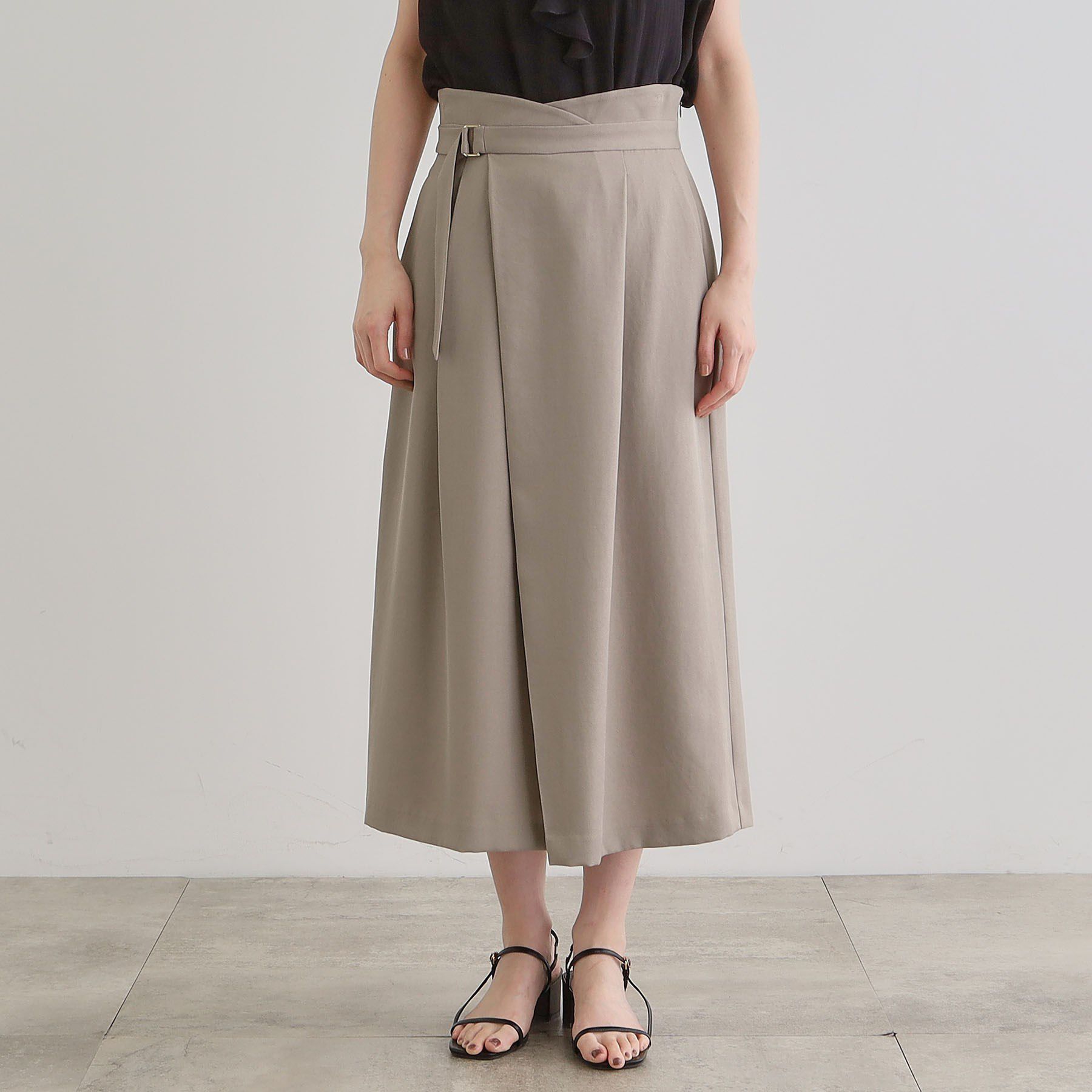 grove「エレガントに着こなすラップ風タックスカート」|スカート|