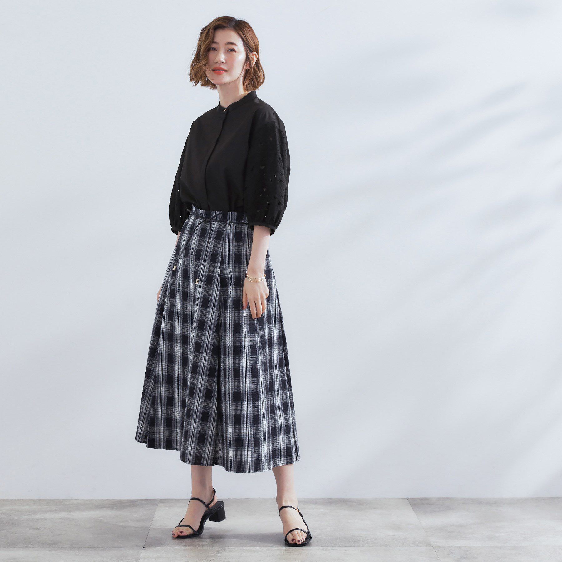 grove「【サスティナブル原料/二の腕カバー】華やか袖刺繍ブラウス」|シャツ・ブラウス|