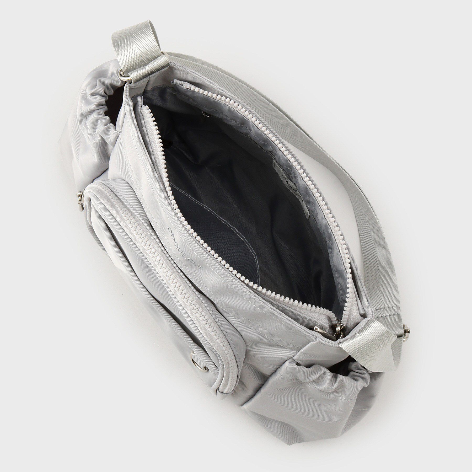 OPAQUE.CLIP「フロントポケット3層デザインショルダーバッグ【マルチポケット】」|ショルダー・メッセンジャー|