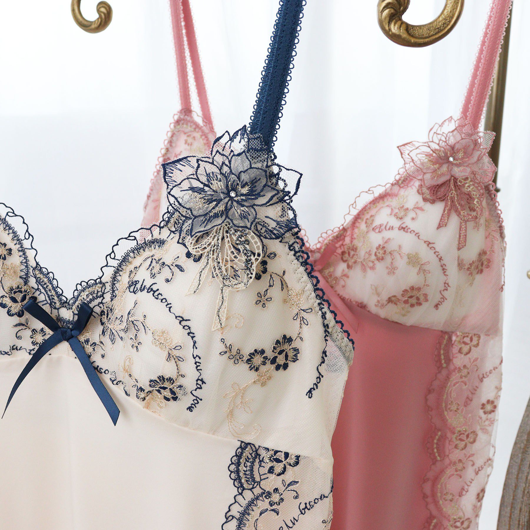 Risa Magli「アルベルタ カップ付スリップ」|キャミソール|