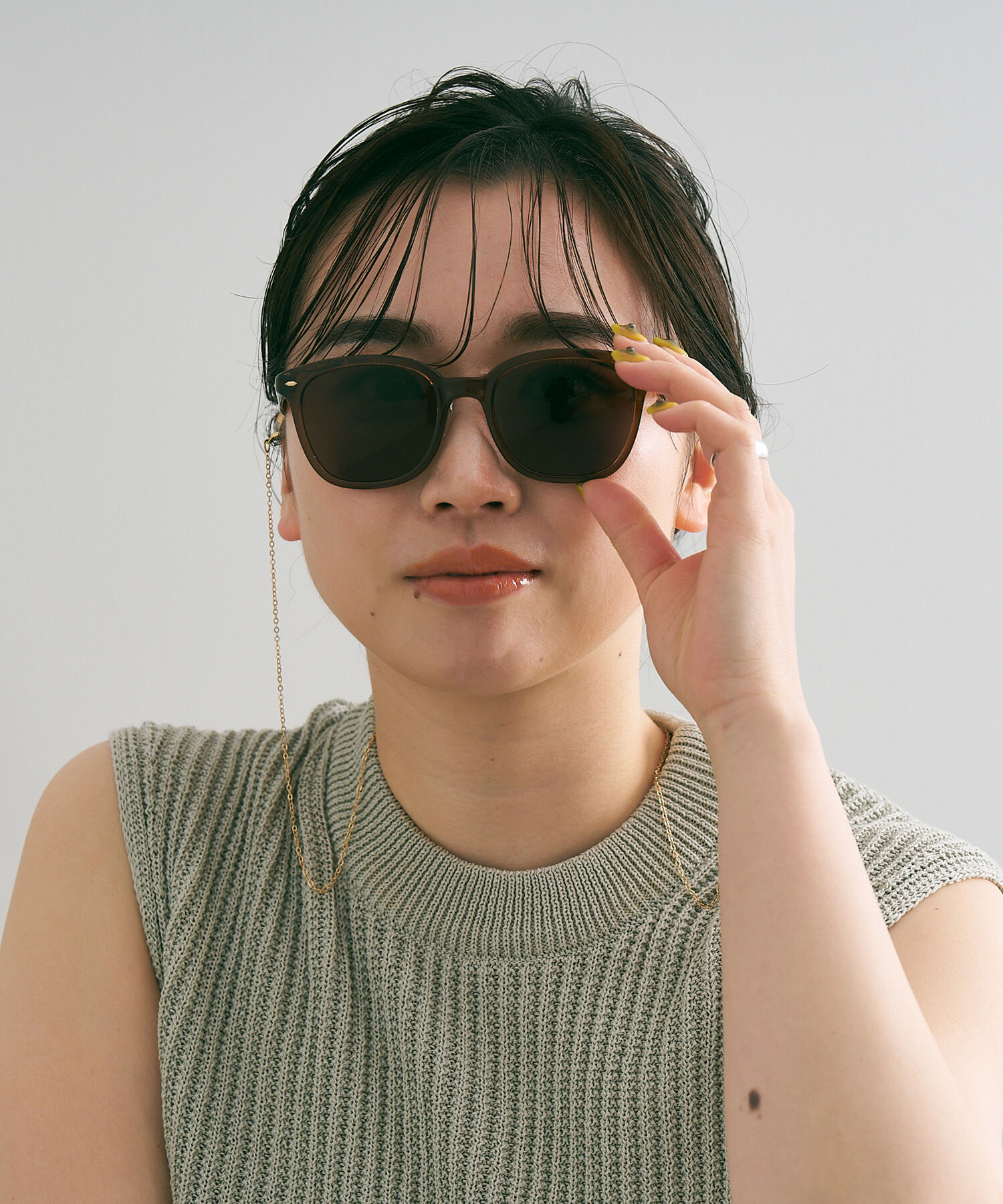  「ウェリントン型 サングラス｜黒縁フレーム｜べっ甲フレーム｜紫外線対策｜Zoff｜SUNGLASSES」|サングラス|