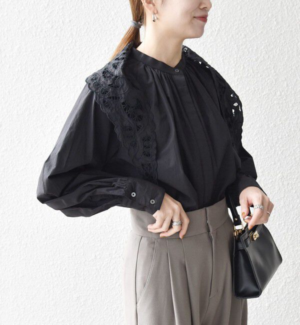 SHIPS any「bon_meur:〈洗濯機可能〉レース スカーフ付き バンドカラー ギャザー パフ シャツ」|シャツ・ブラウス|