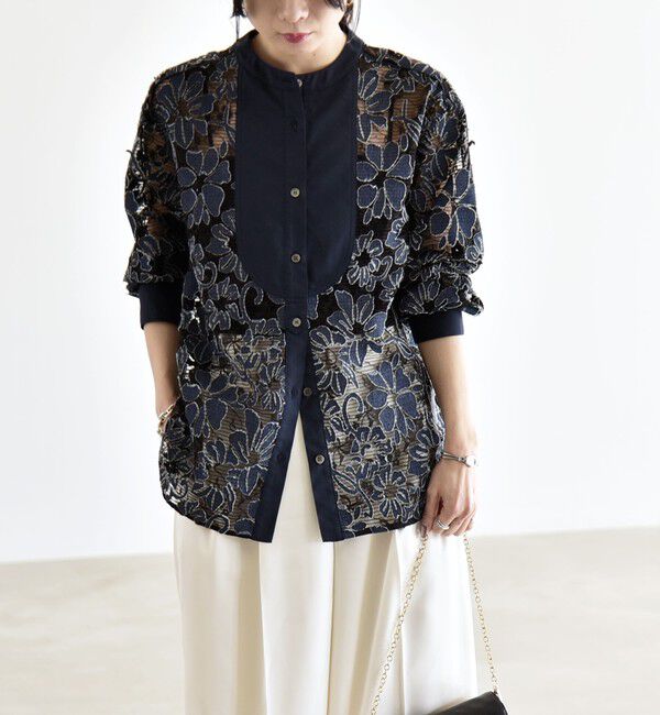 quaranciel「《予約》quaranciel:〈手洗い可能〉デニム フラワー レース バンドカラー シャツ」|シャツ・ブラウス|