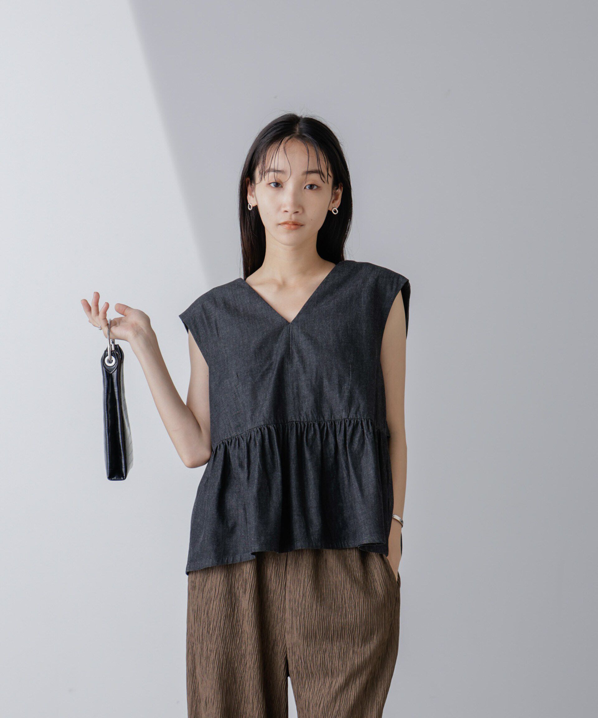 nano･universe「バックリボンノースリーブデニムブラウス(セットアップ可)」|シャツ・ブラウス|