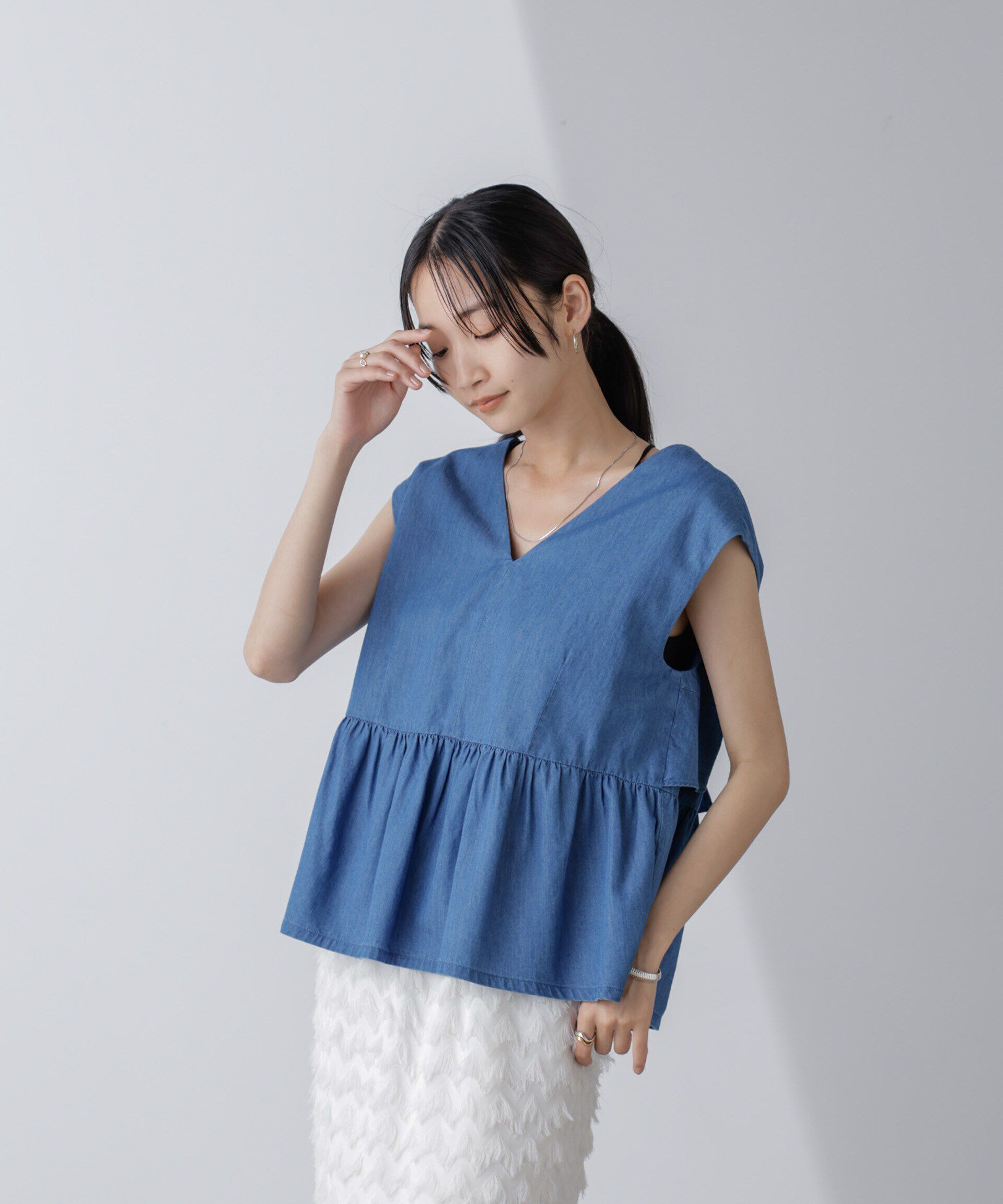 nano･universe「バックリボンノースリーブデニムブラウス(セットアップ可)」|シャツ・ブラウス|