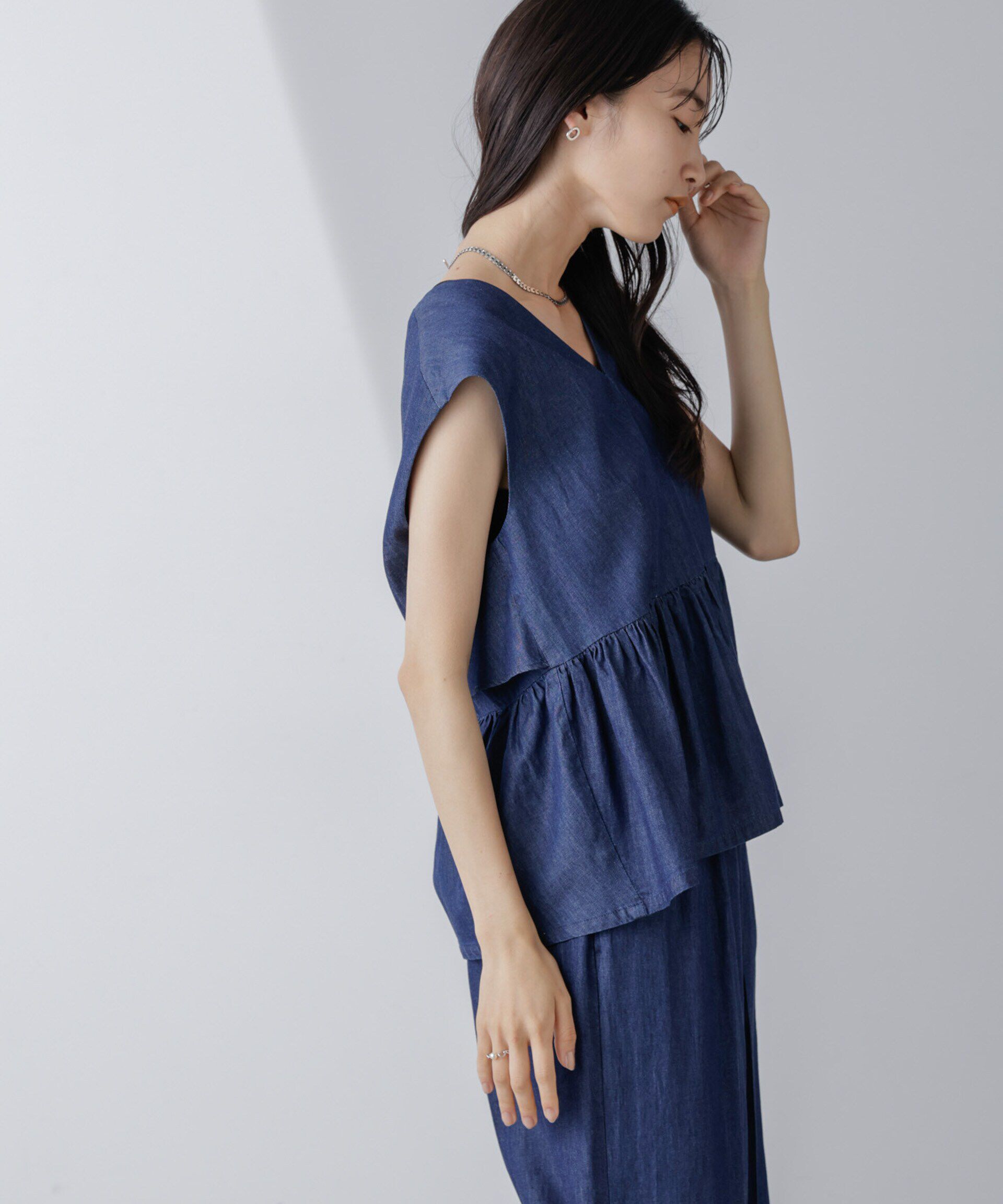nano･universe「バックリボンノースリーブデニムブラウス(セットアップ可)」|シャツ・ブラウス|