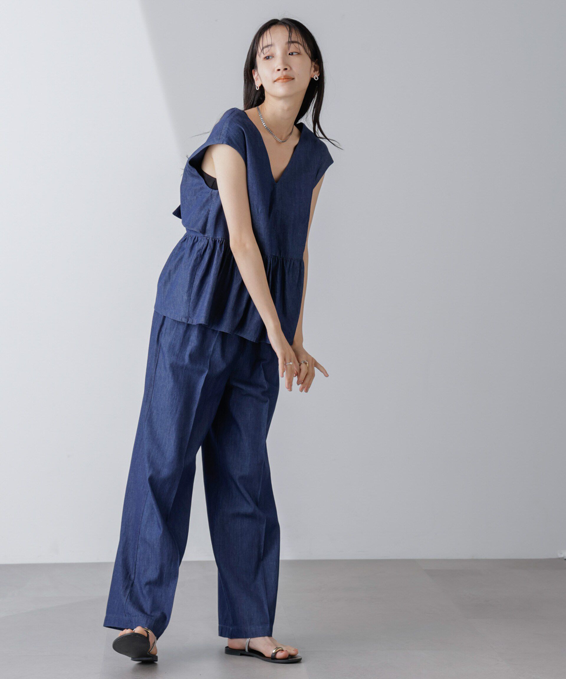 nano･universe「バックリボンノースリーブデニムブラウス(セットアップ可)」|シャツ・ブラウス|