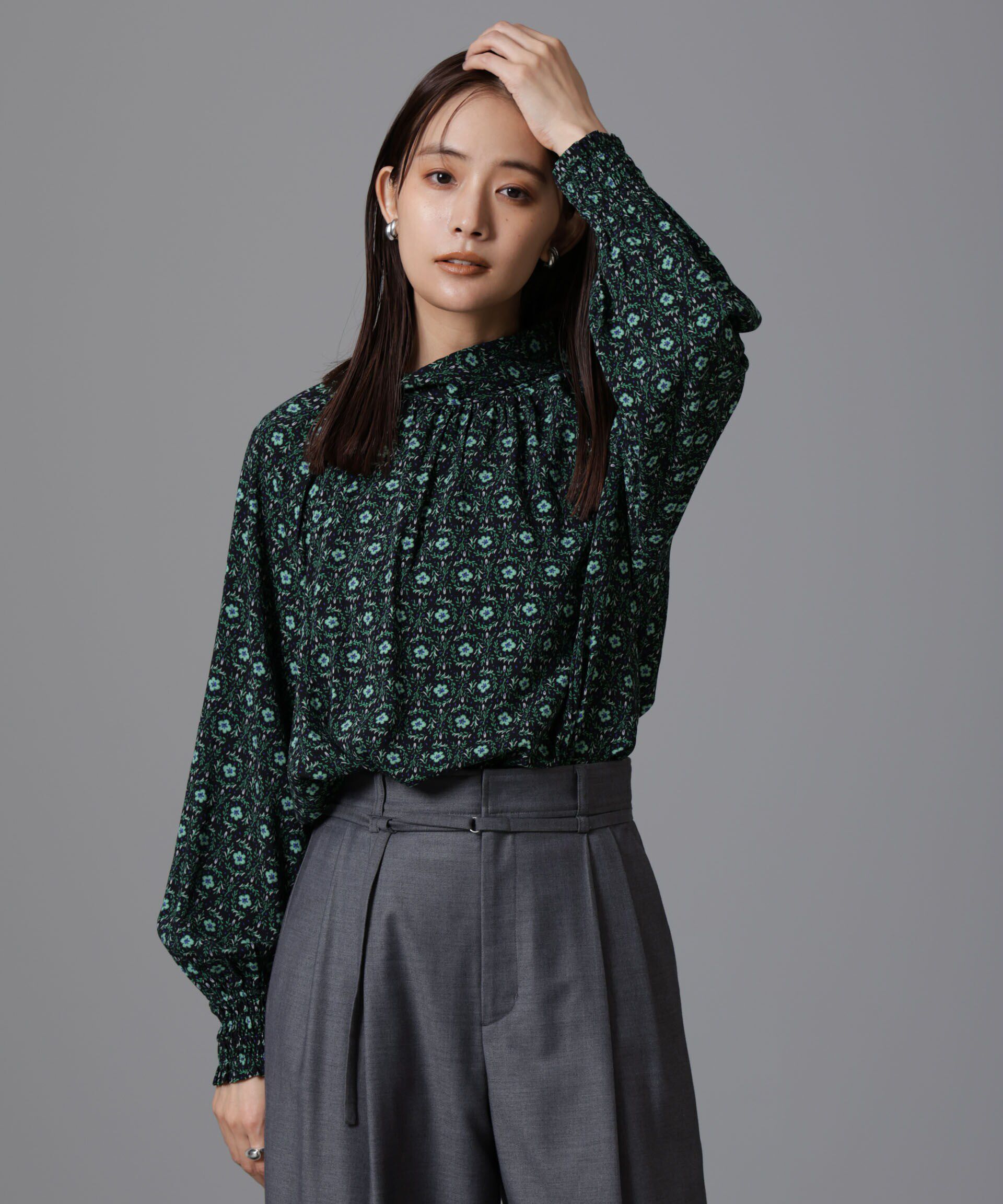 nano･universe「サークルフラワープリントギャザーブラウス」|シャツ・ブラウス|