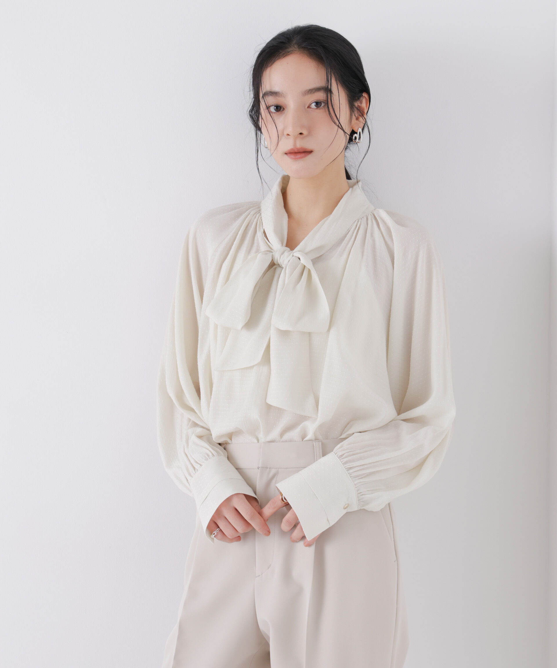 nano･universe「ドビードットリボンタイブラウス」|シャツ・ブラウス|