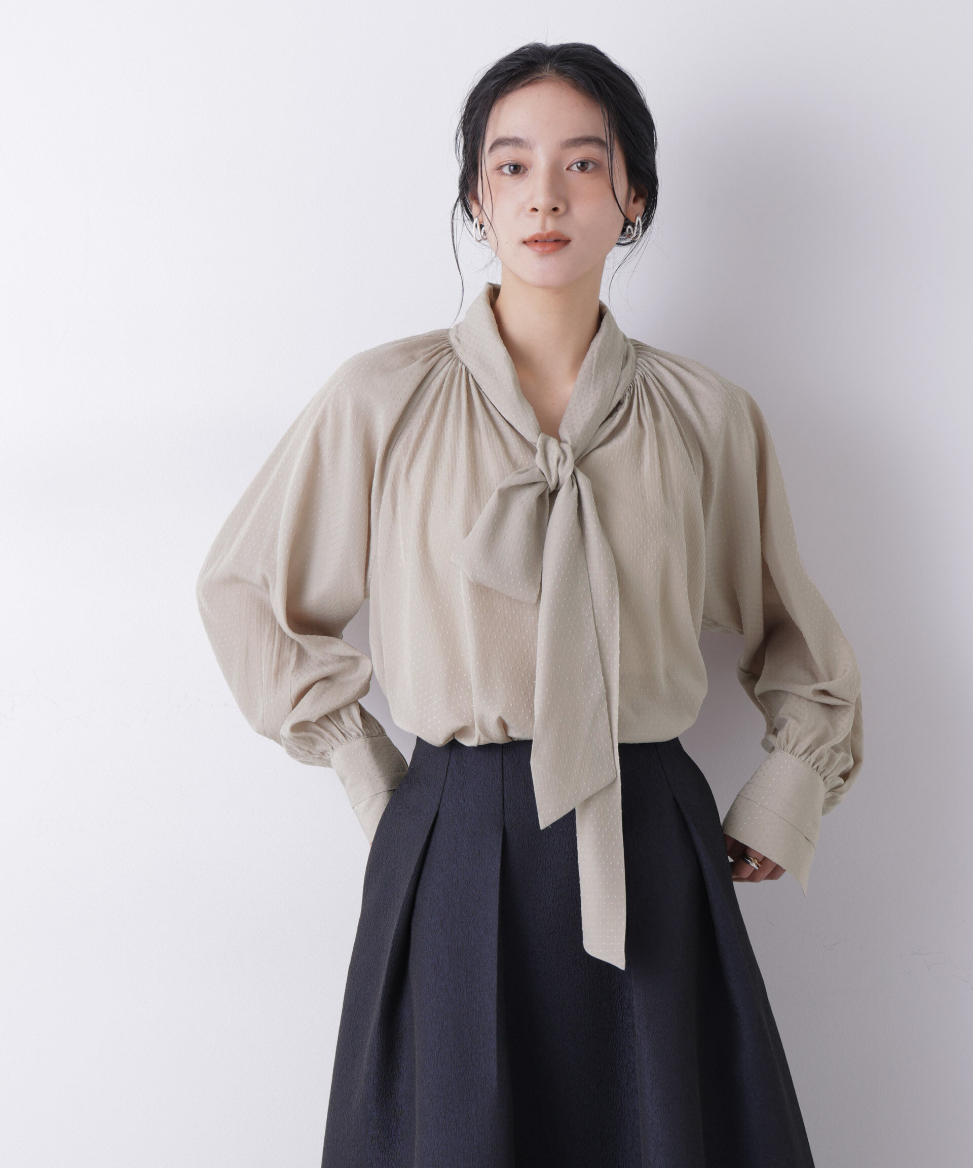 nano･universe「ドビードットリボンタイブラウス」|シャツ・ブラウス|