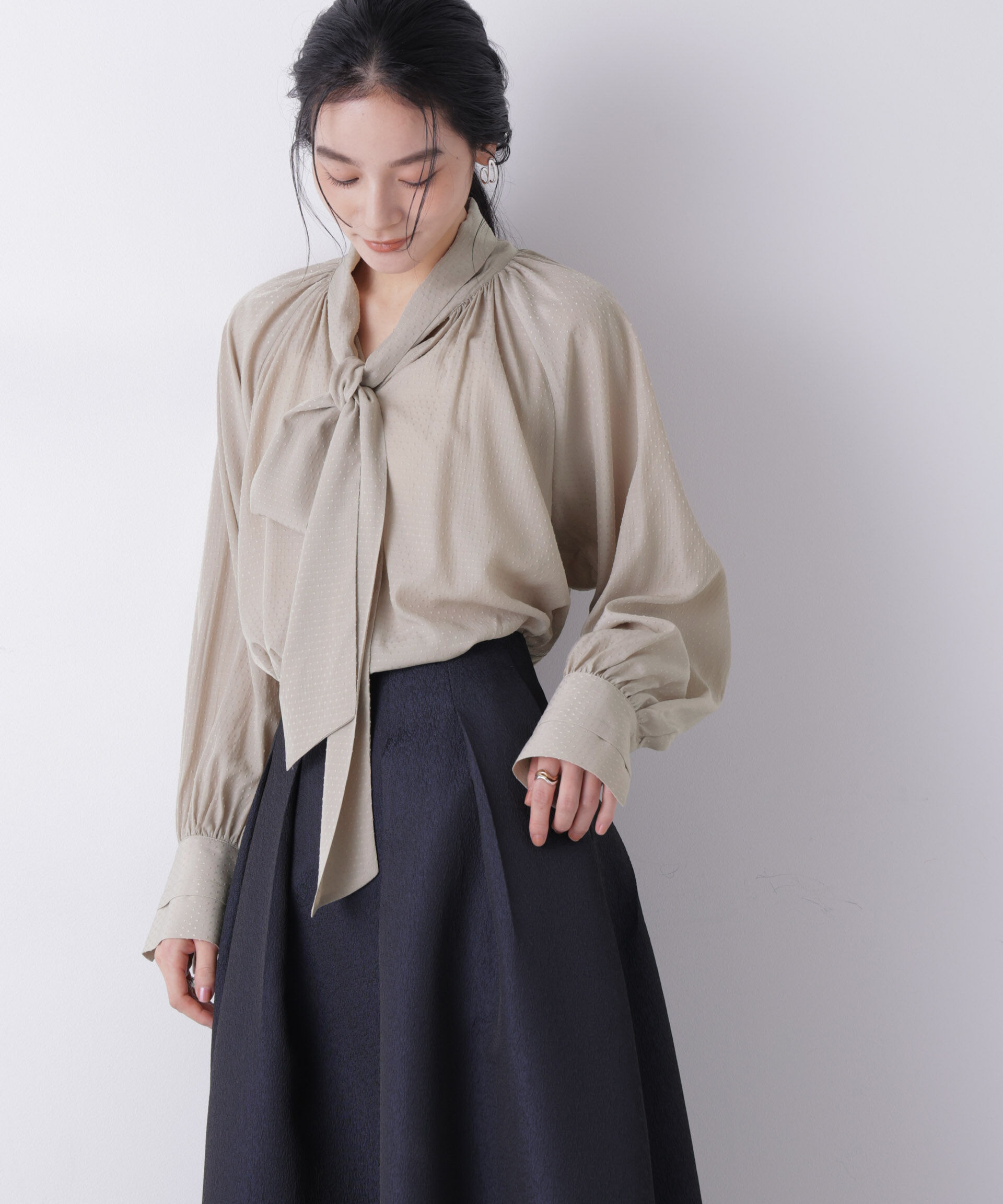 nano･universe「ドビードットリボンタイブラウス」|シャツ・ブラウス|