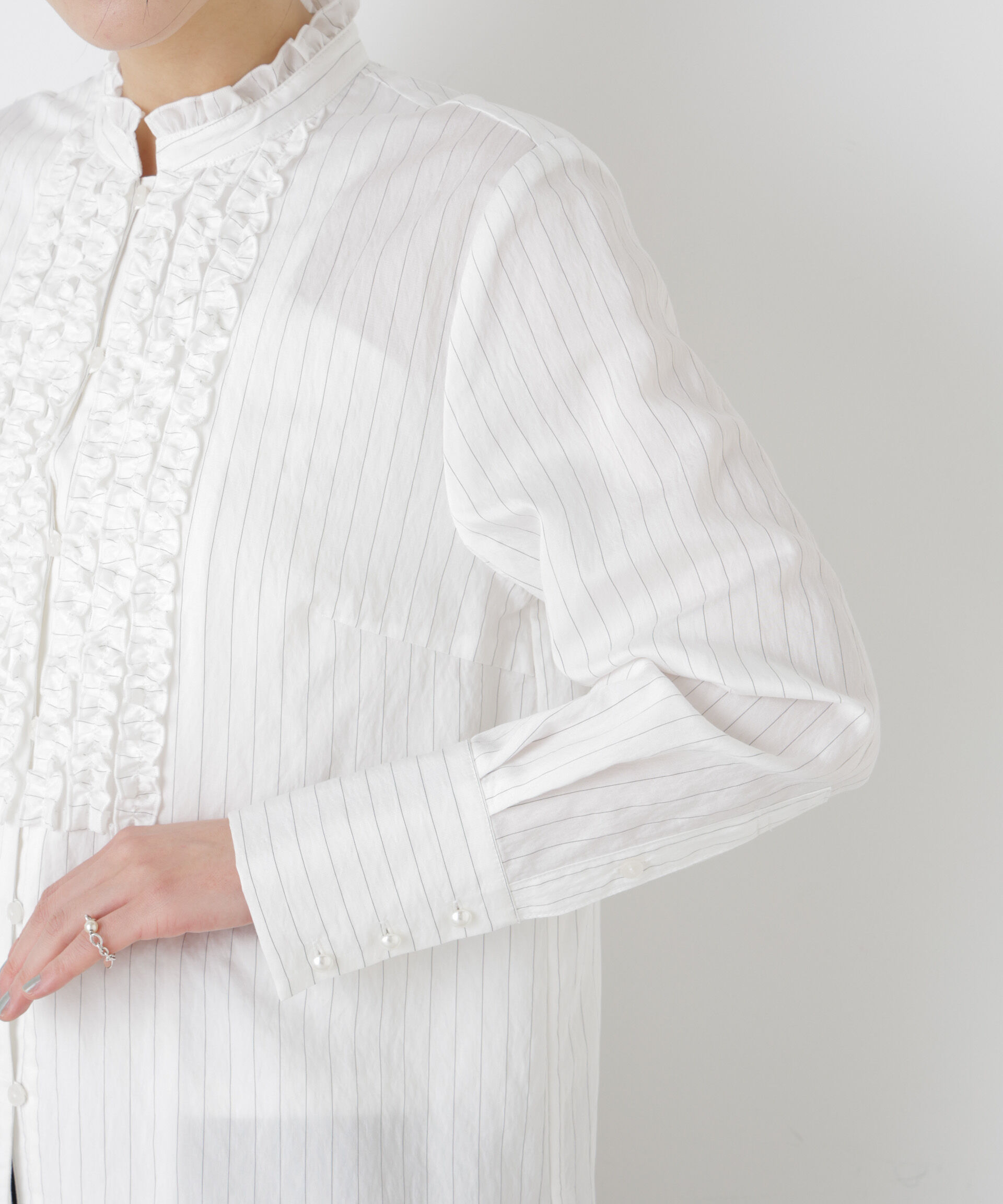 nano･universe「ストライプフリルブラウス」|シャツ・ブラウス|