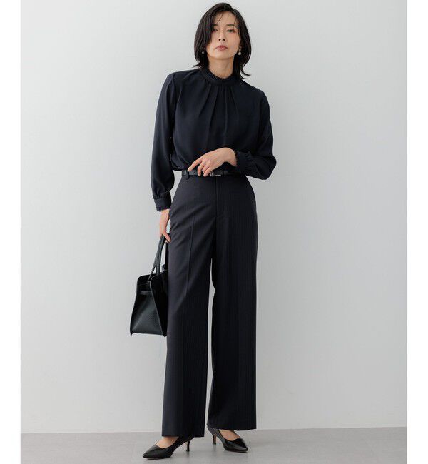 23区「【吸水速乾/UVケア/防シワ性】バックサテンアムンゼン スタンドフリル ブラウス」|シャツ・ブラウス|