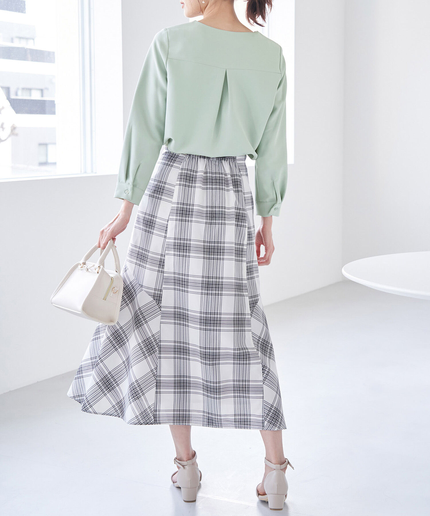 Rope&rsquo;Picnic「【360&deg;ウルトラストレッチ】セットアップ対応/フロントホックブラウス」|シャツ・ブラウス|