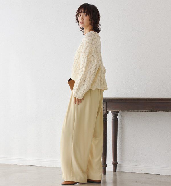  「【ウォッシャブル】【シーズンレスで使える】タックワイドスラックス」|チノ|