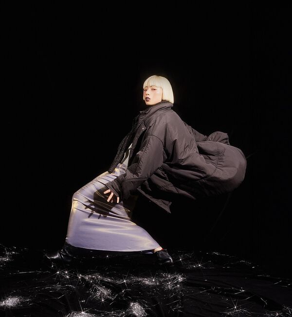 NOMINE「モンスターパーカー」|ダウン|