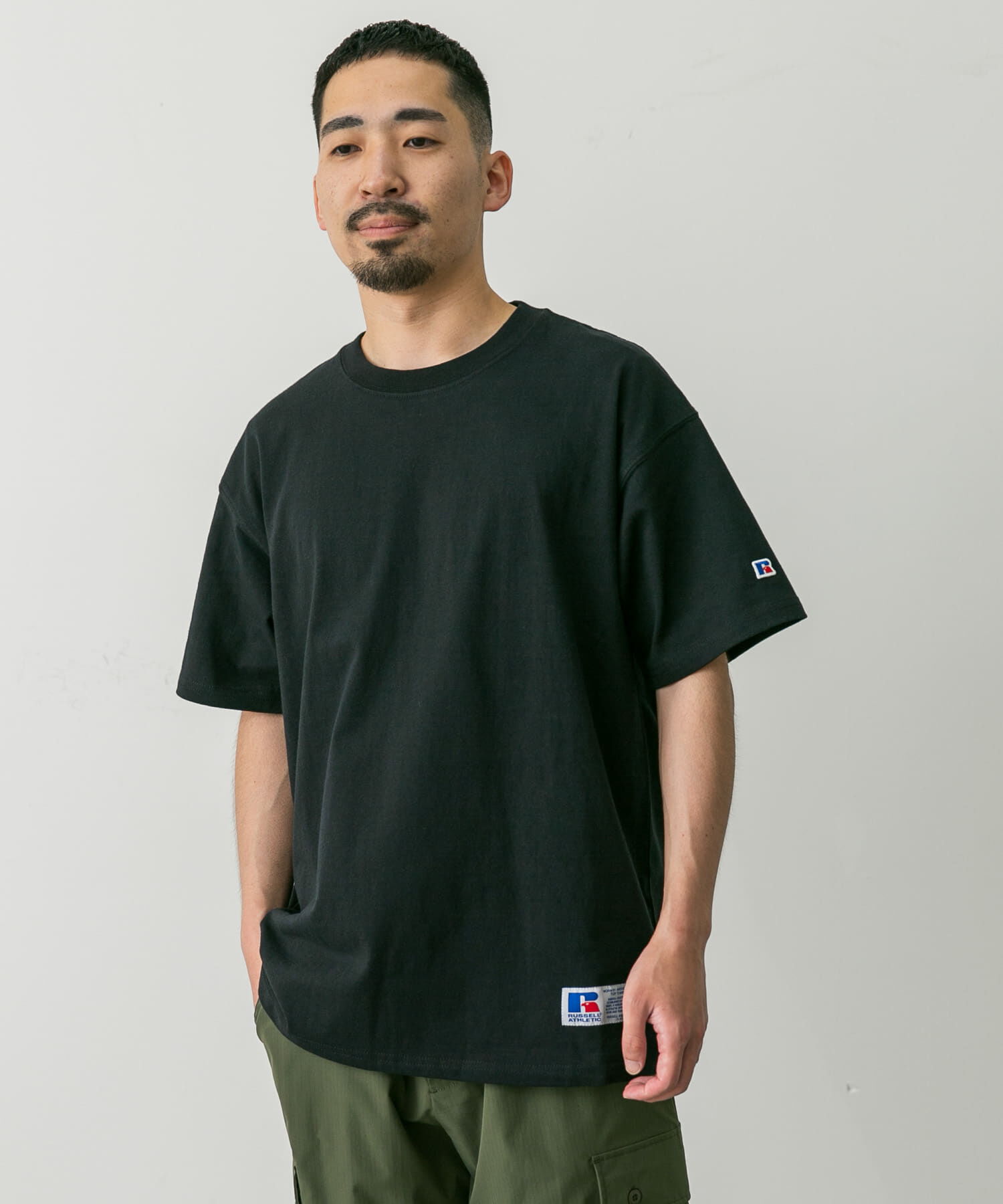 URBAN RESEARCH DOORS「『別注』RUSSELL ATHLETIC&times;DOORS　USA Cotton Basic Tee」|Tシャツ・カットソー|