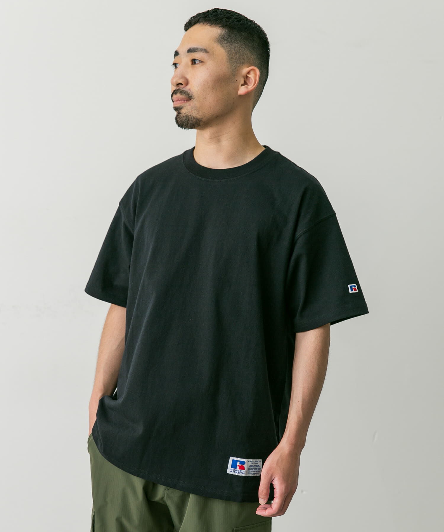 URBAN RESEARCH DOORS「『別注』RUSSELL ATHLETIC&times;DOORS　USA Cotton Basic Tee」|Tシャツ・カットソー|