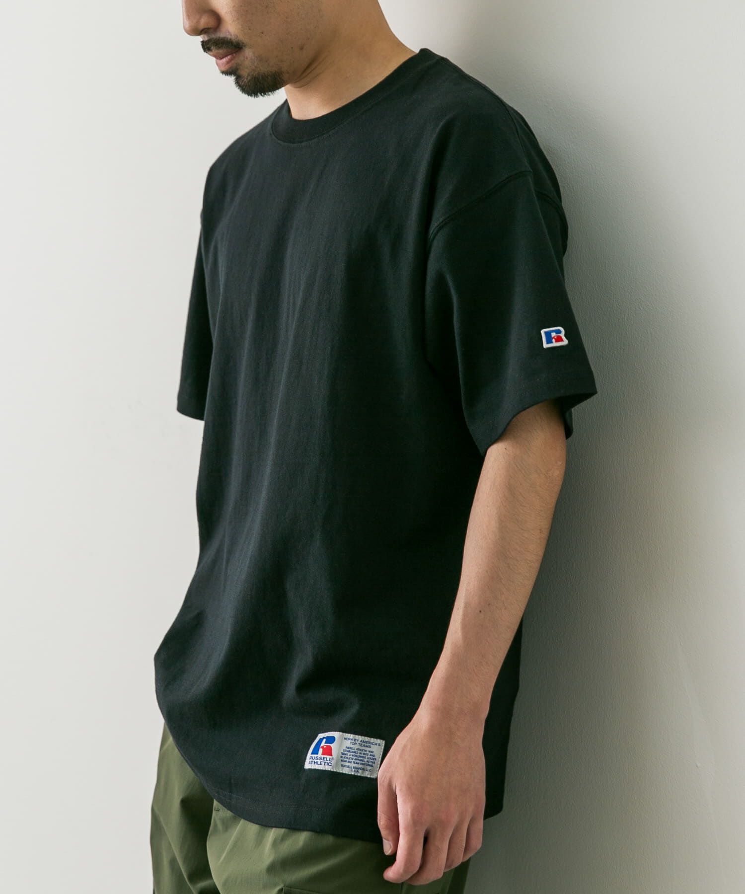 URBAN RESEARCH DOORS「『別注』RUSSELL ATHLETIC&times;DOORS　USA Cotton Basic Tee」|Tシャツ・カットソー|