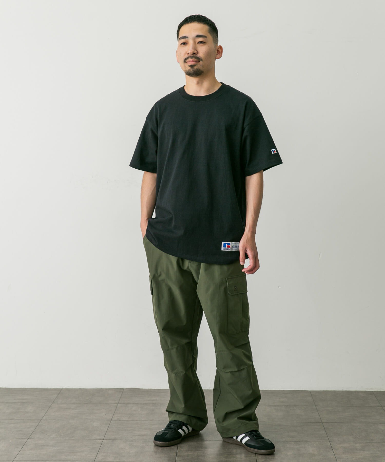 URBAN RESEARCH DOORS「『別注』RUSSELL ATHLETIC&times;DOORS　USA Cotton Basic Tee」|Tシャツ・カットソー|