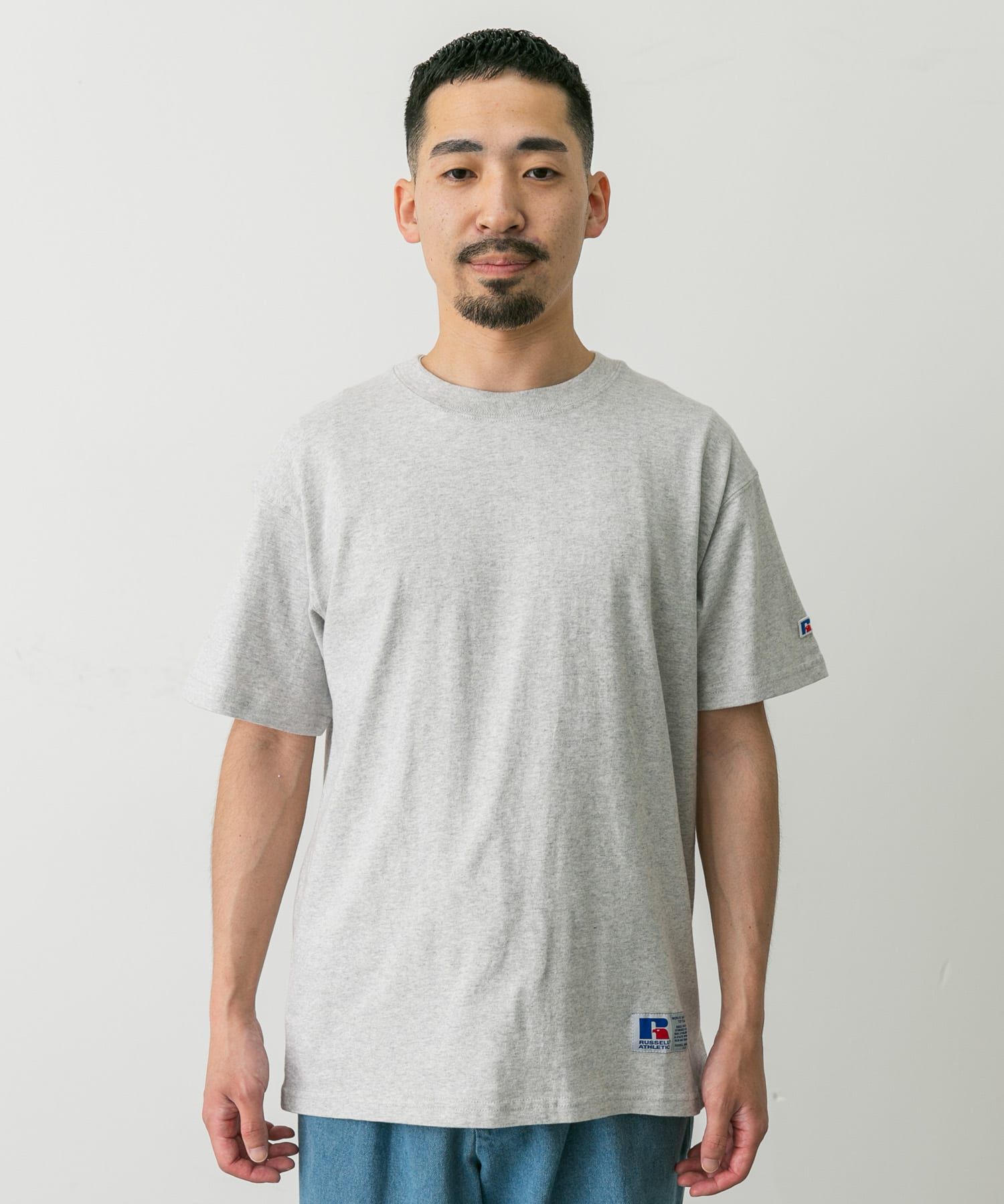URBAN RESEARCH DOORS「『別注』RUSSELL ATHLETIC&times;DOORS　USA Cotton Basic Tee」|Tシャツ・カットソー|