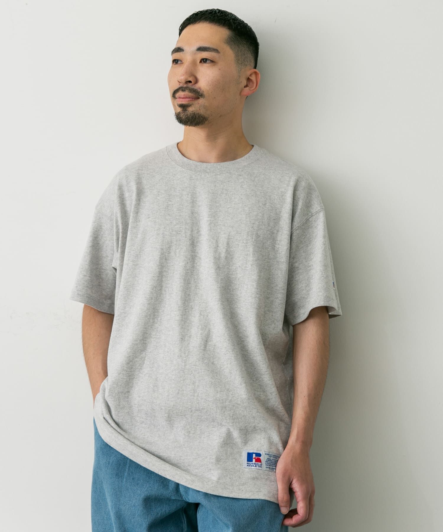 URBAN RESEARCH DOORS「『別注』RUSSELL ATHLETIC&times;DOORS　USA Cotton Basic Tee」|Tシャツ・カットソー|