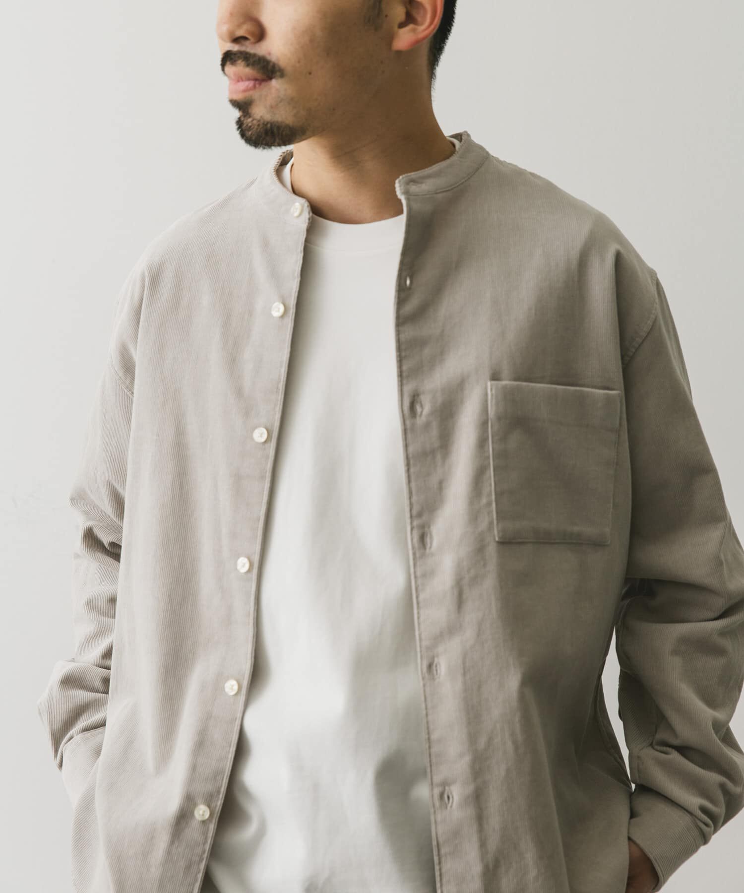 URBAN RESEARCH DOORS「『UR TECH』コーデュロイバンドカラーシャツ」|シャツ・ブラウス|