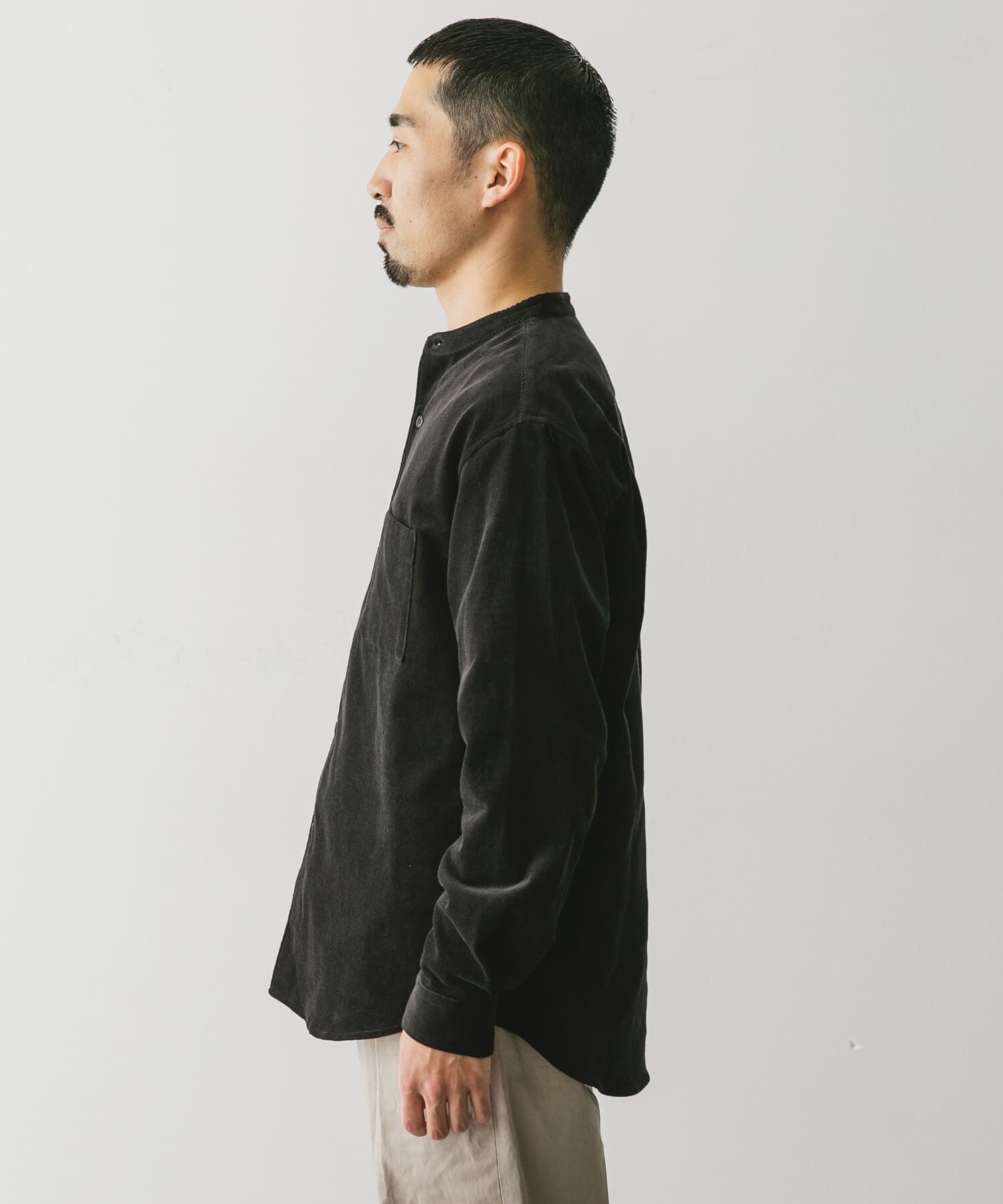URBAN RESEARCH DOORS「『UR TECH』コーデュロイバンドカラーシャツ」|シャツ・ブラウス|