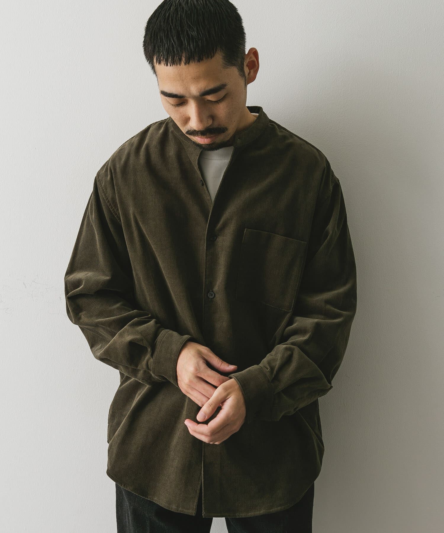 URBAN RESEARCH DOORS「『UR TECH』コーデュロイバンドカラーシャツ」|シャツ・ブラウス|