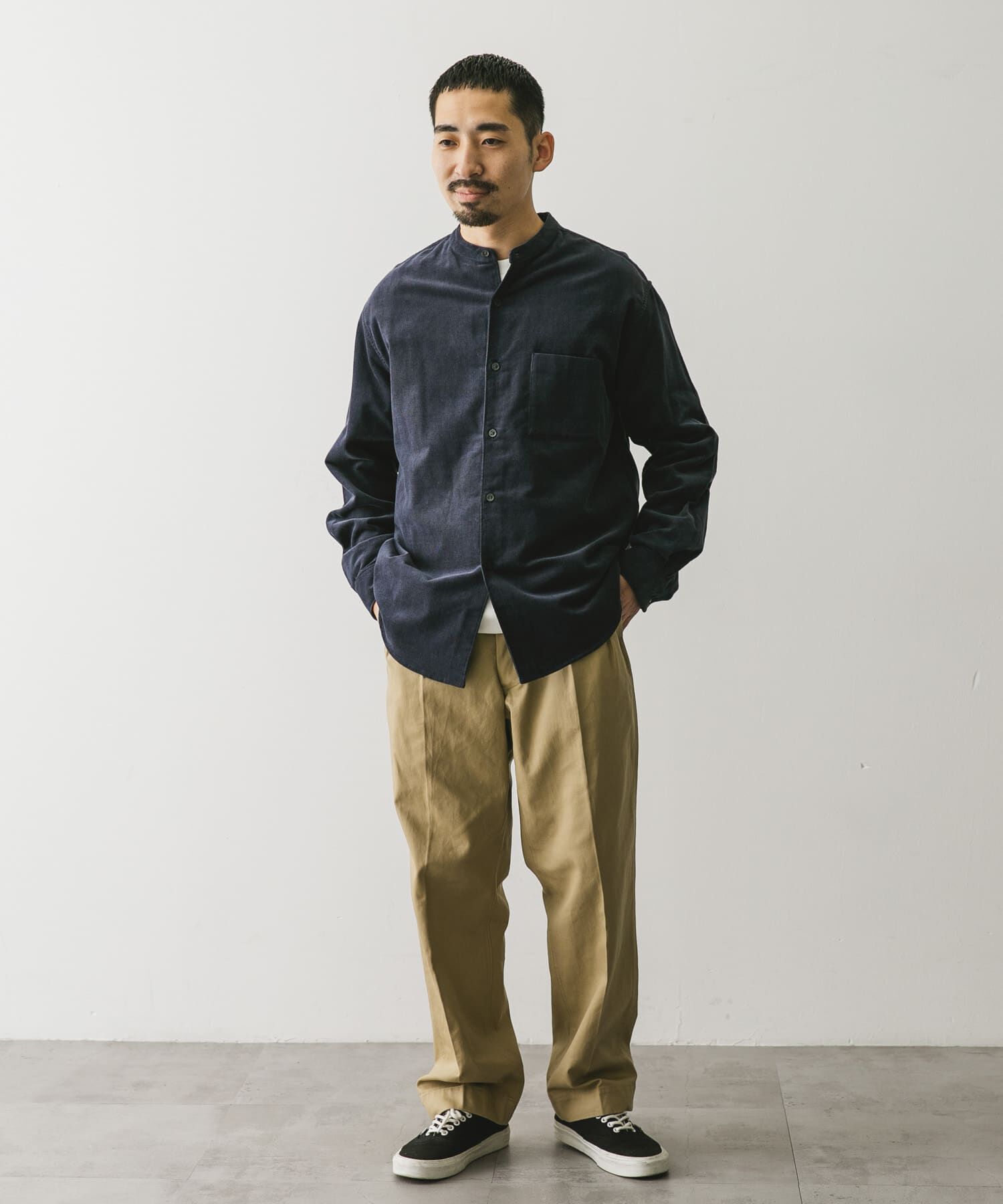 URBAN RESEARCH DOORS「『UR TECH』コーデュロイバンドカラーシャツ」|シャツ・ブラウス|