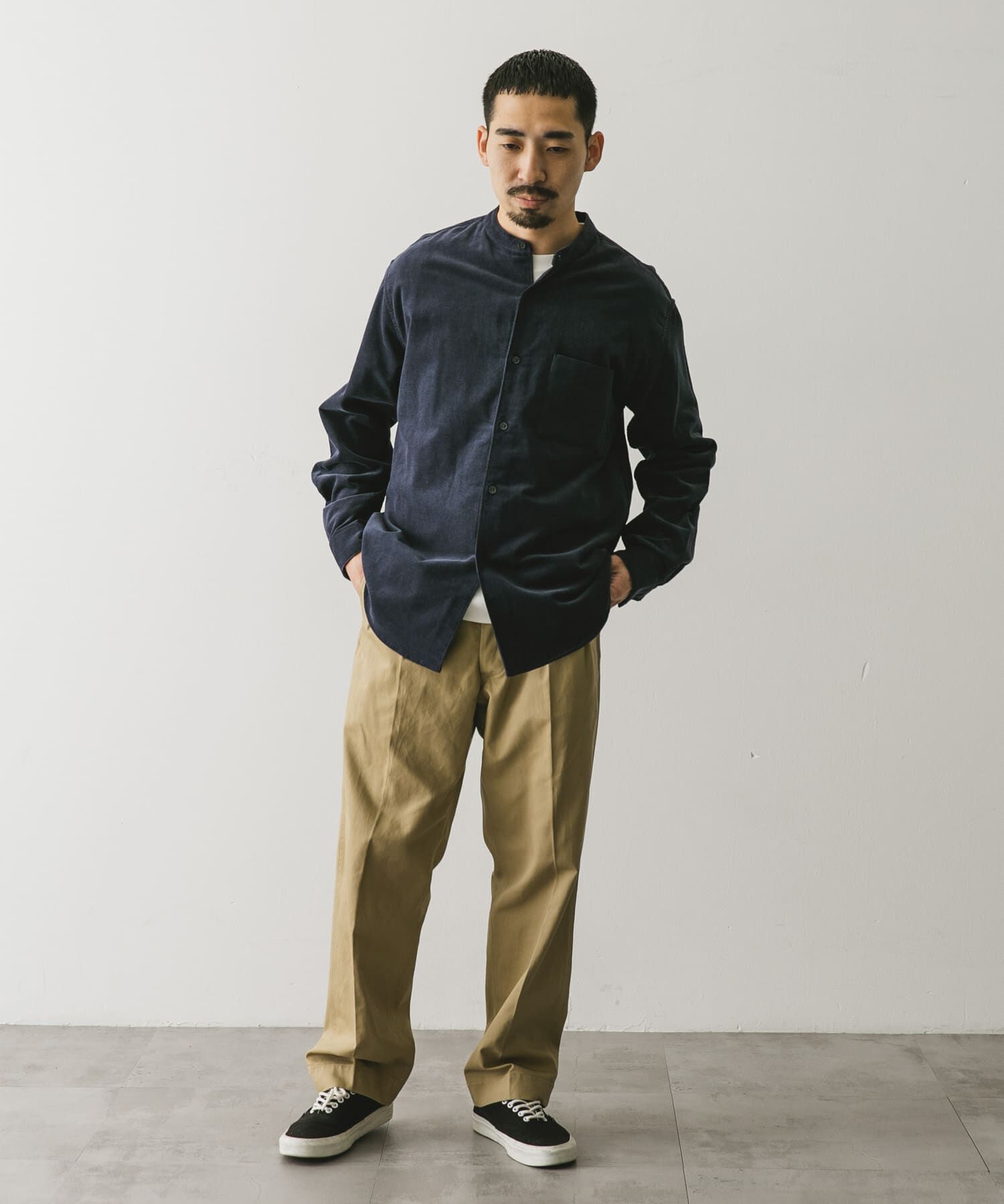 URBAN RESEARCH DOORS「『UR TECH』コーデュロイバンドカラーシャツ」|シャツ・ブラウス|