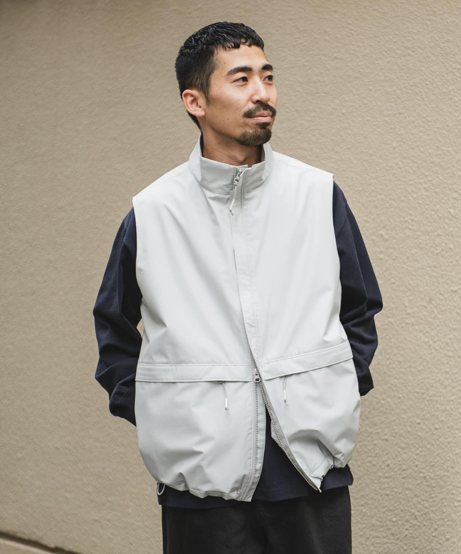 URBAN RESEARCH DOORS「『別注』Foxfire&times;DOORS　ゴアテックス ベスト」|ノーカラーコート|